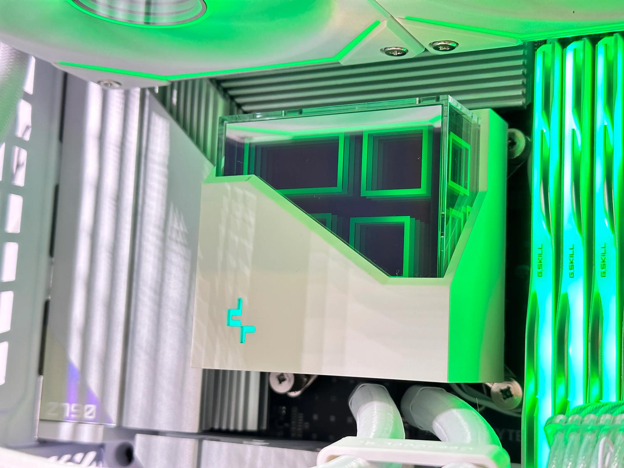 🫗4k Liquid Cooled Gaming PC🫗Nvidia RTX 4080 16GB✳️Intel Core i7-13700KF 16core✳️64GB DDR5 ✳️3TB NVME