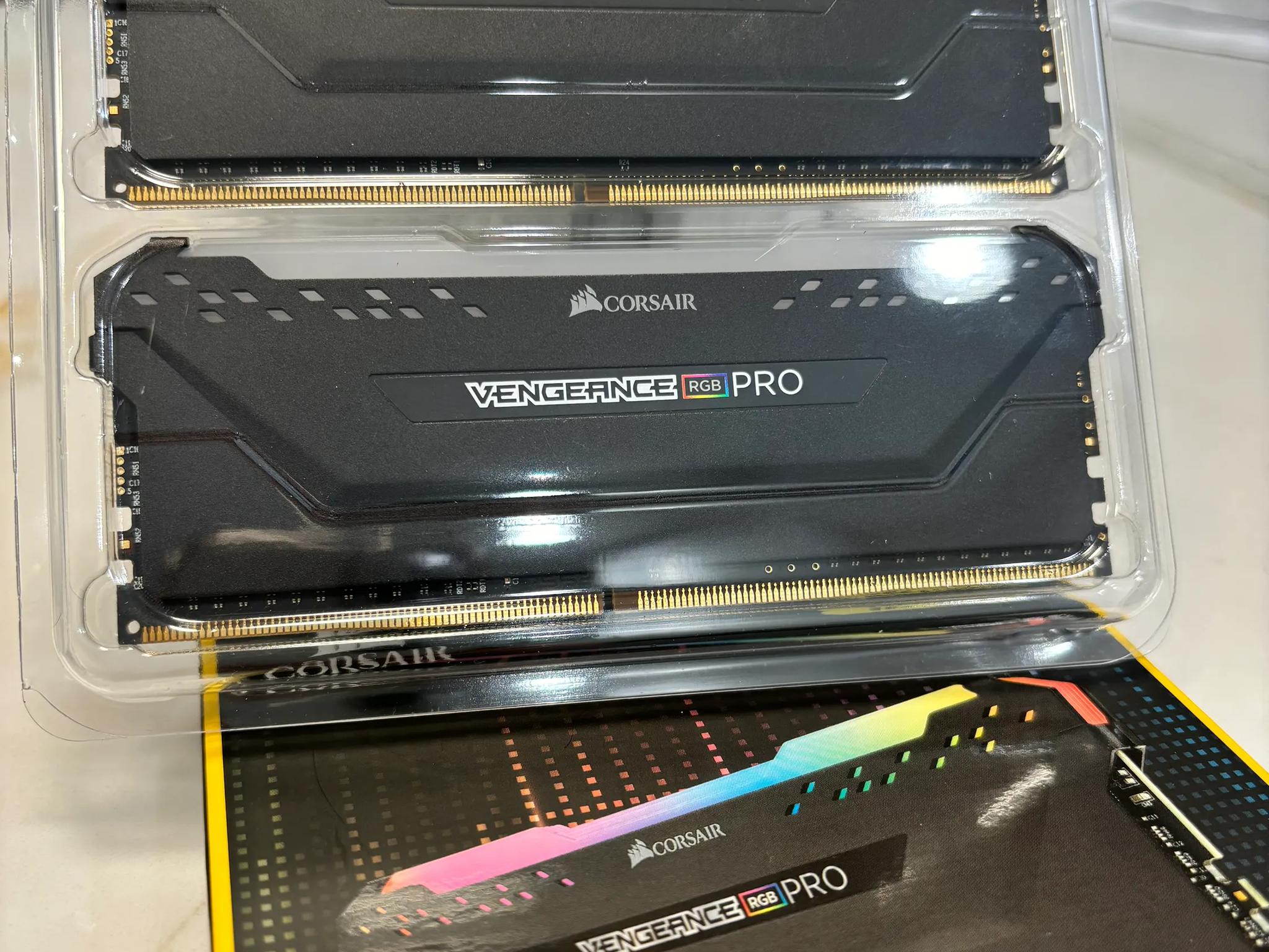 Corsair Vengeance DDR4 RAM 16Gb (8x2) 3200mhz Black