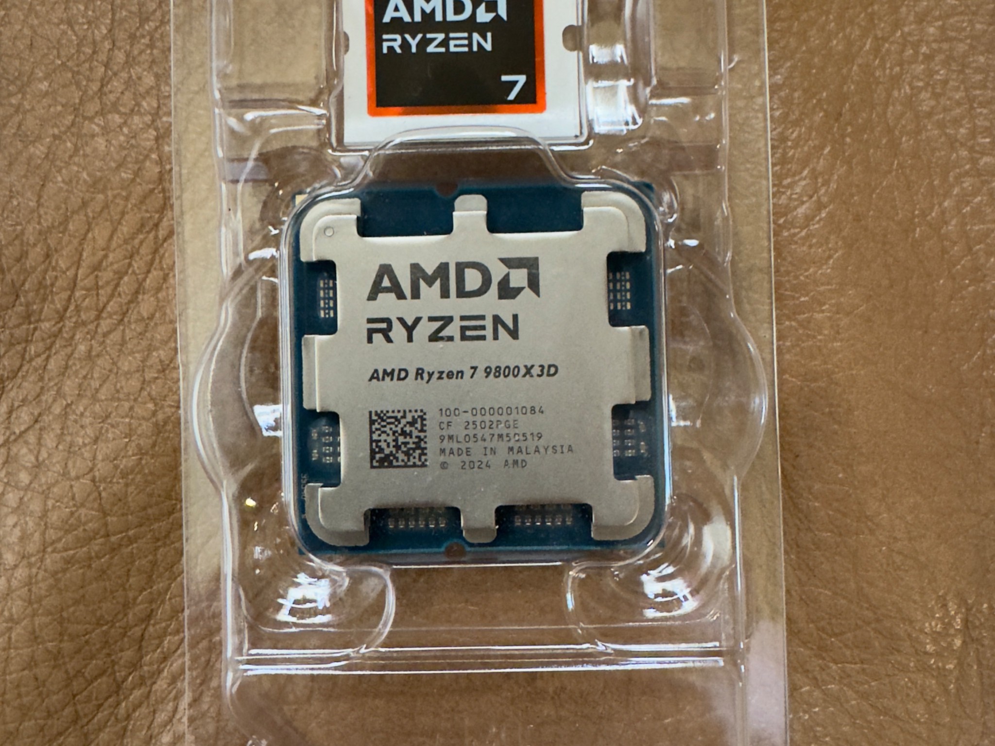AMD Ryzen 7 9800X3D - Ryzen 7 9000 Series Zen 5 8-Core 5.2 GHz