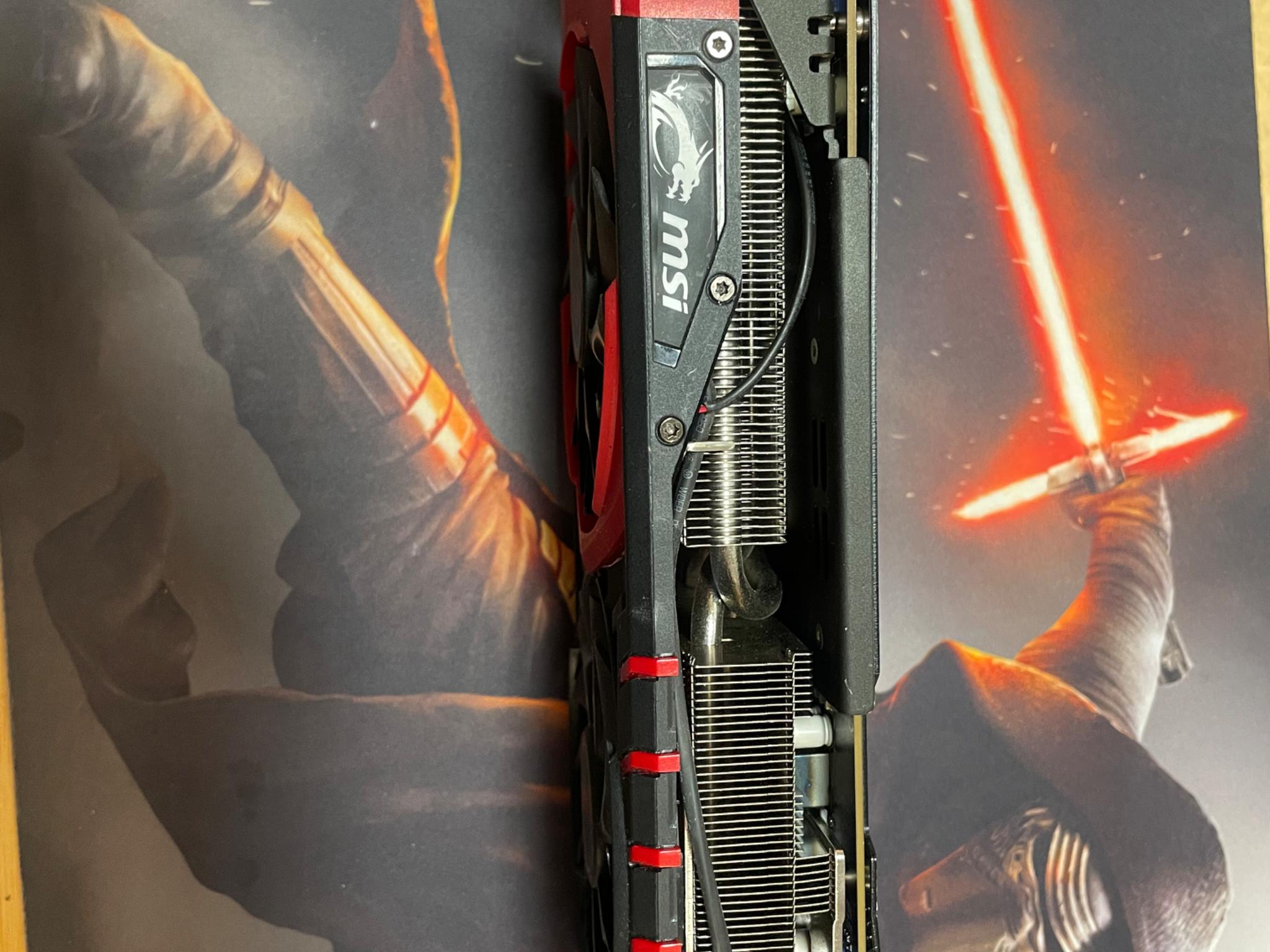 MSi R9 390 Gaming 8GB (READ, NOT WORKING)