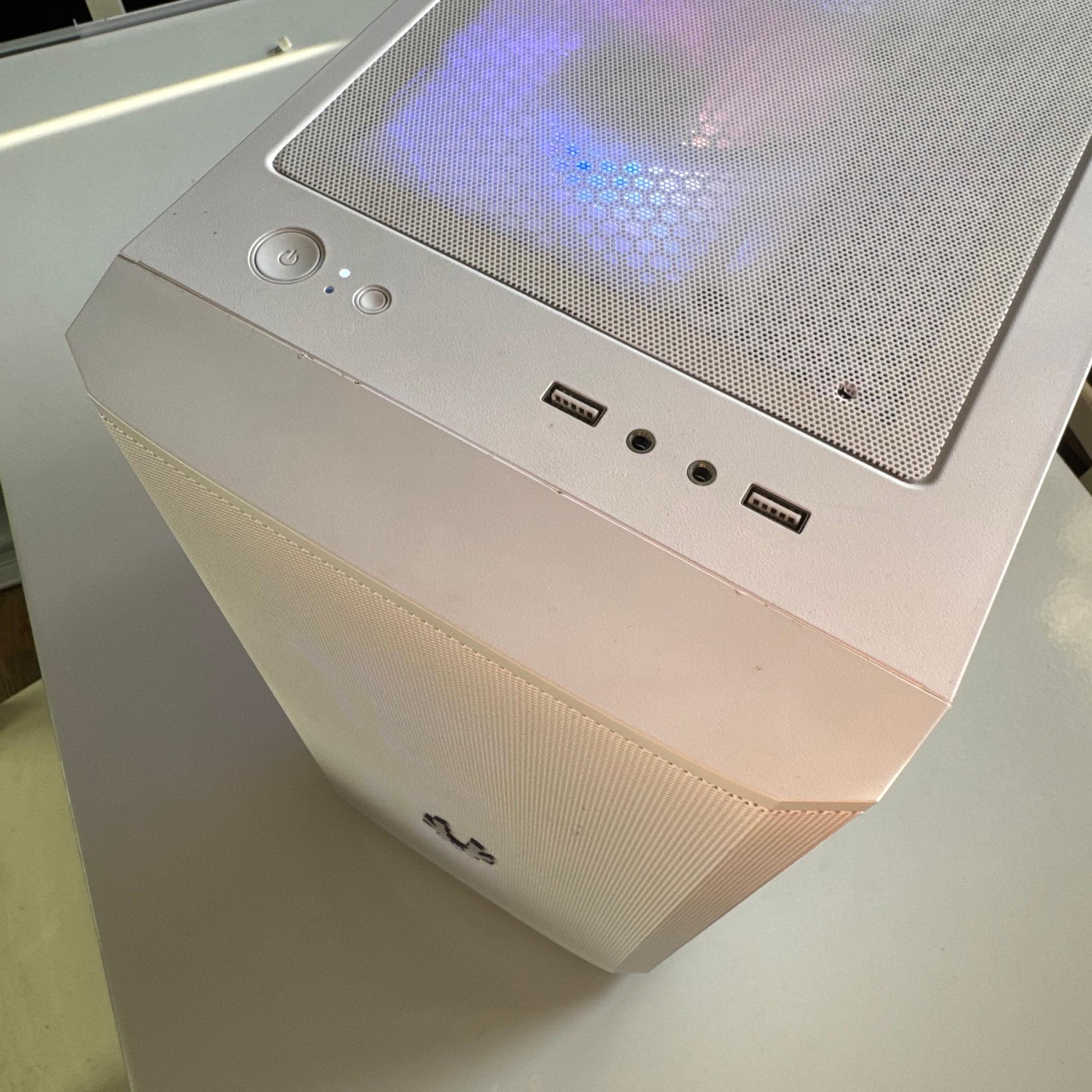 Arctic Fury | Custom Gaming PC | 4060  - i5 12600k - 16GB Ram - 1 TB NVMe