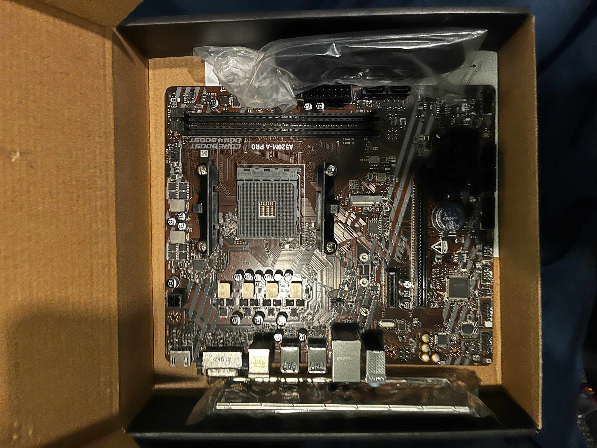 AMD AM4 MIS motherboard