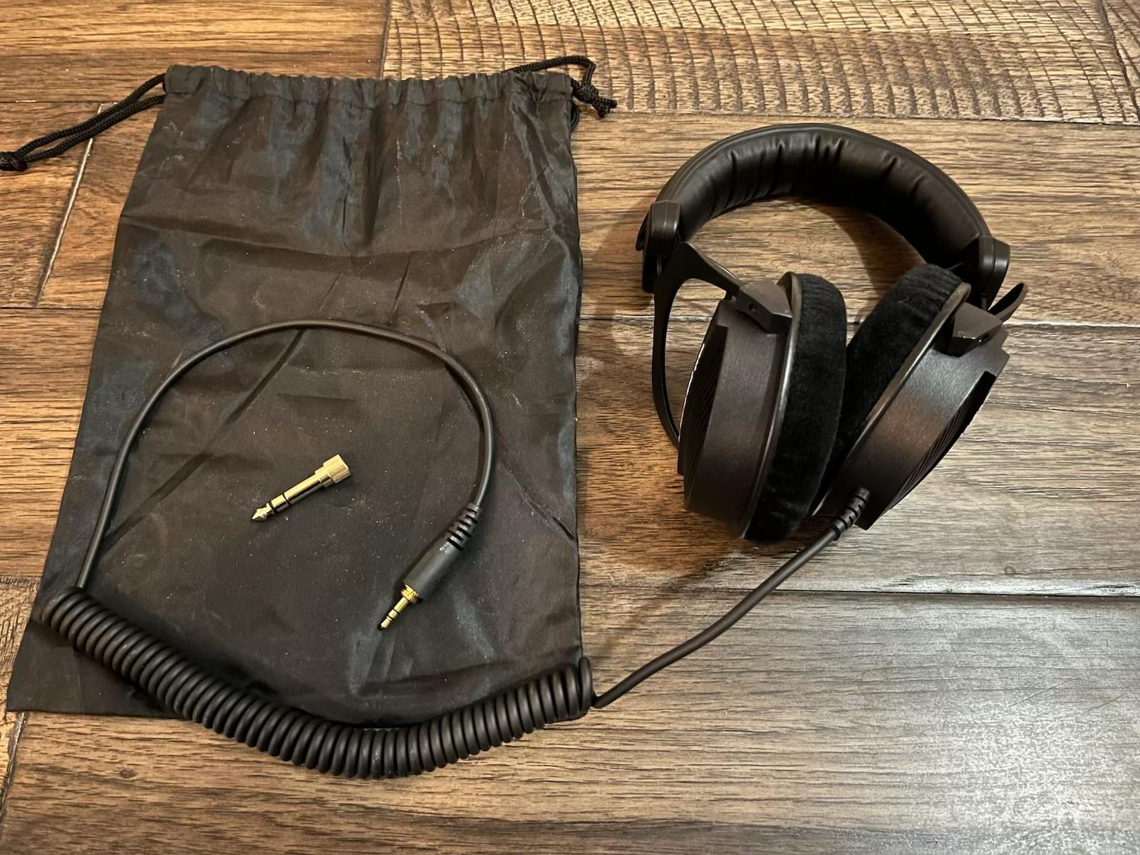 Beyerdynamic DT 990 Pro 250 ohms (Used)