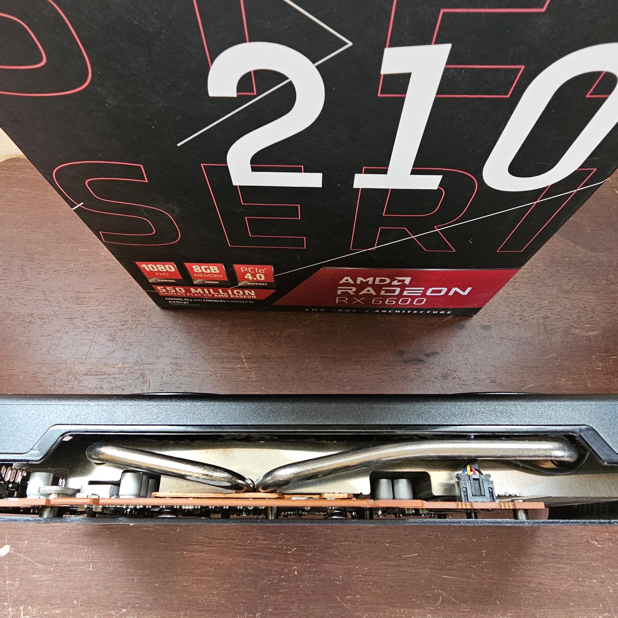 XFX Speedster SWFT 210 Radeon RX 6600