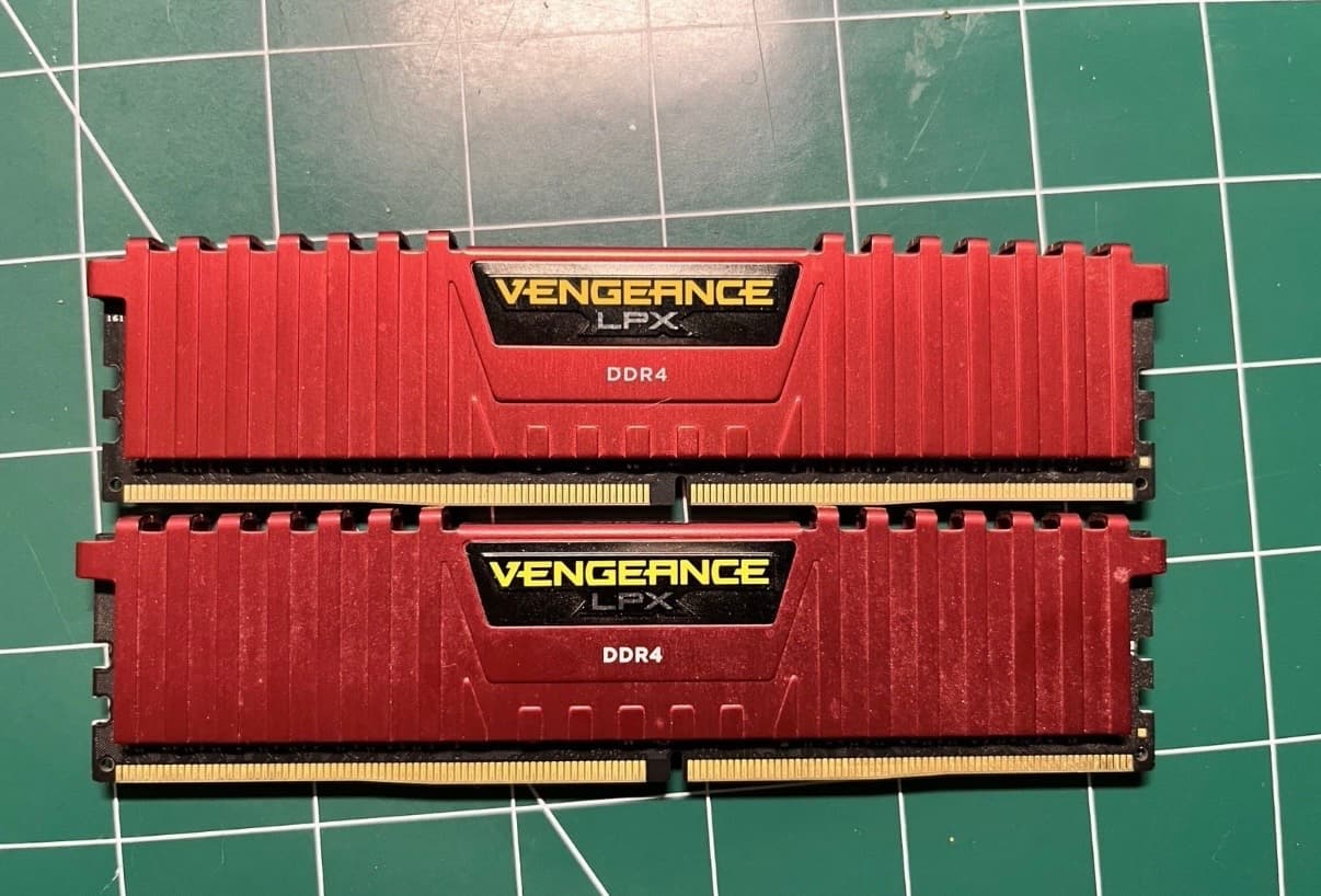 Corsair Vengeance lpx 8GB