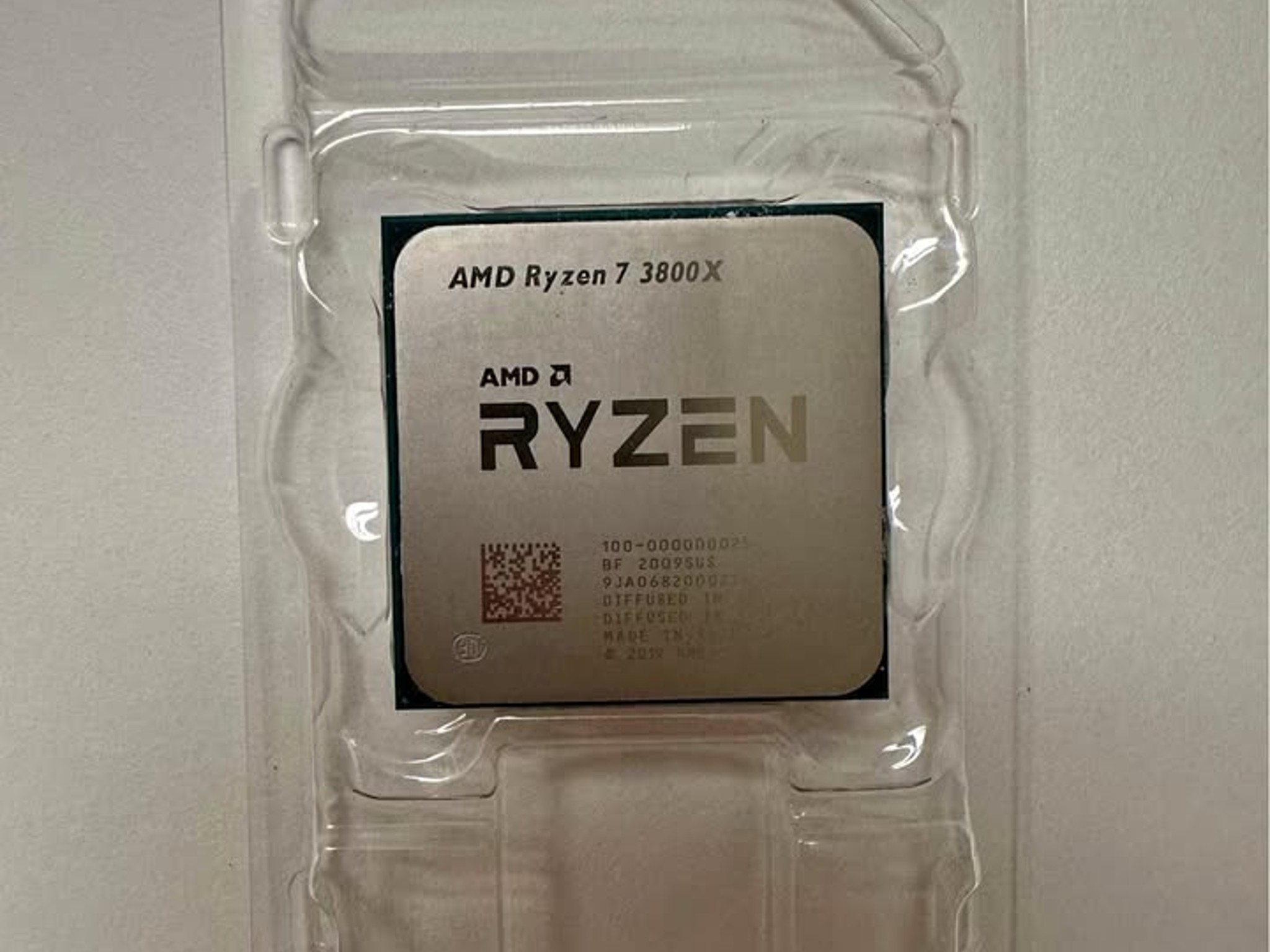 AMD Ryzen 7 3800X Processor (3.9GHz, 8 Cores, Socket AM4)
