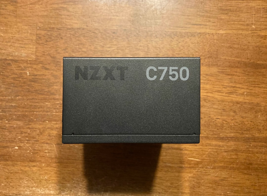 READ) NZXT C750 750 Watt 80+ Gold Fully-Modular SFX Power Supply
