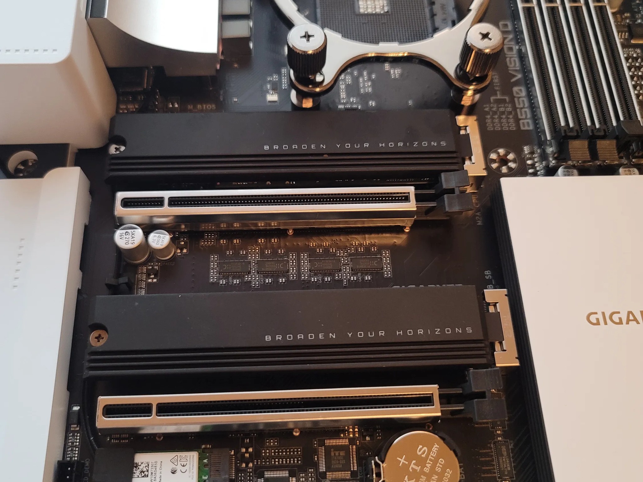 Gigabyte B550 VISION D AMD AM4 DDR4 ATX Motherboard WORKS Great