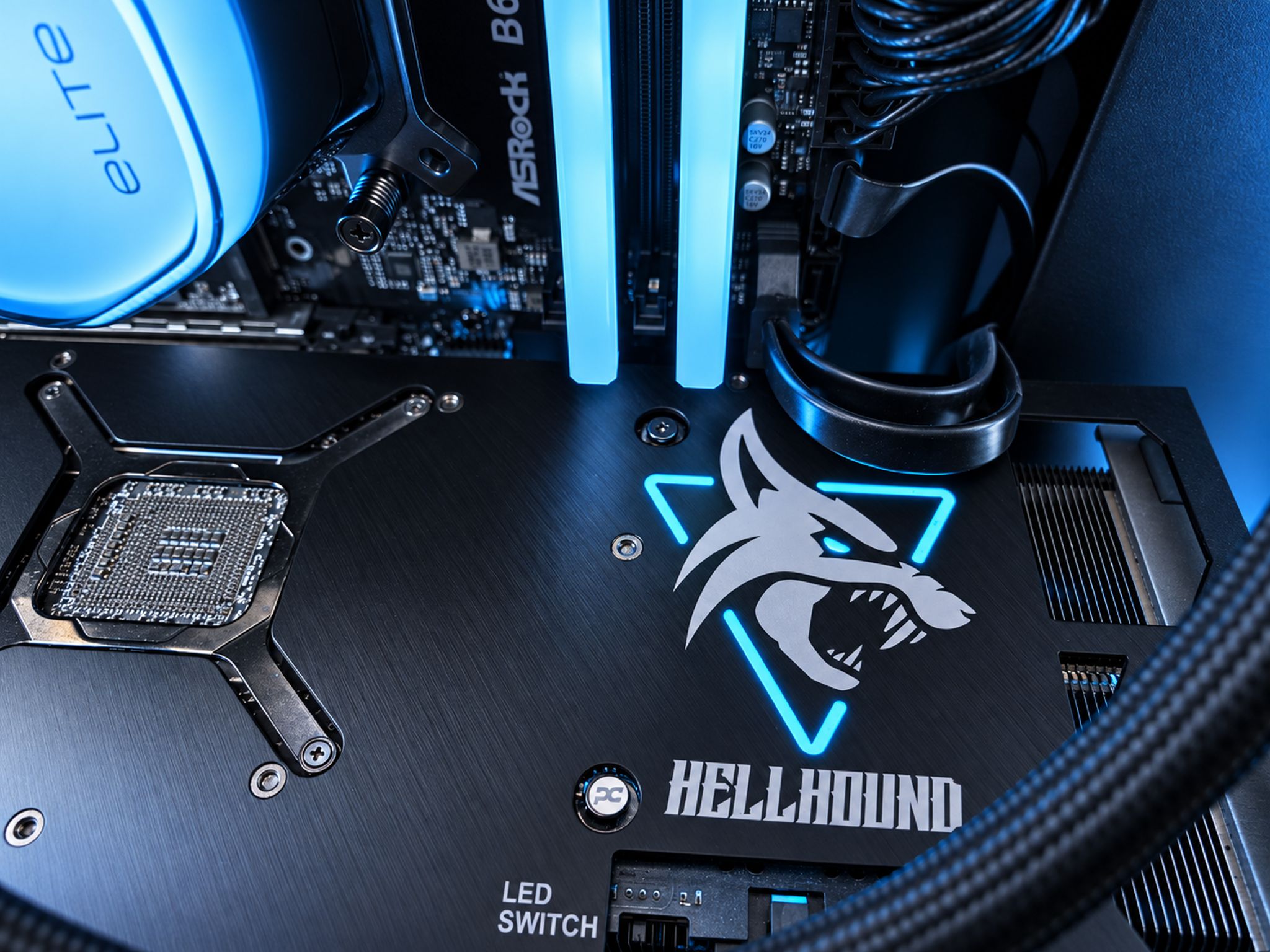 Stormtrooper V4 | 7800X3D | RX 7900XTX 24GB | 32GB DDR5 | 1TB NVME | Win11 | Wifi