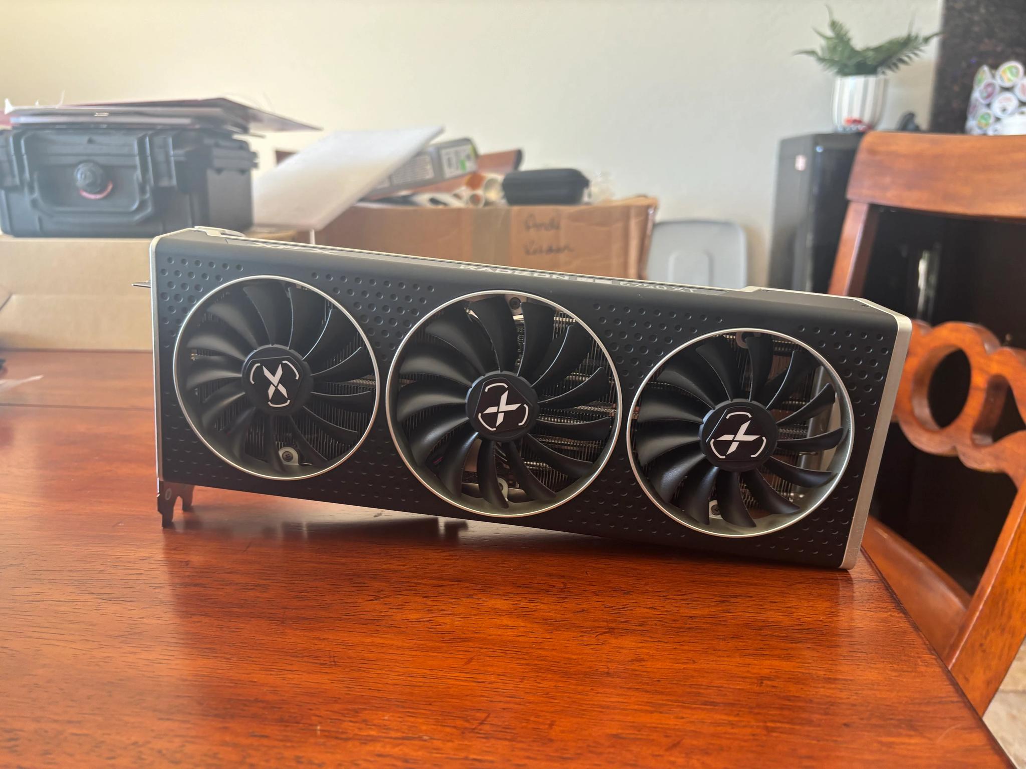 6750 XT XFX graphics card