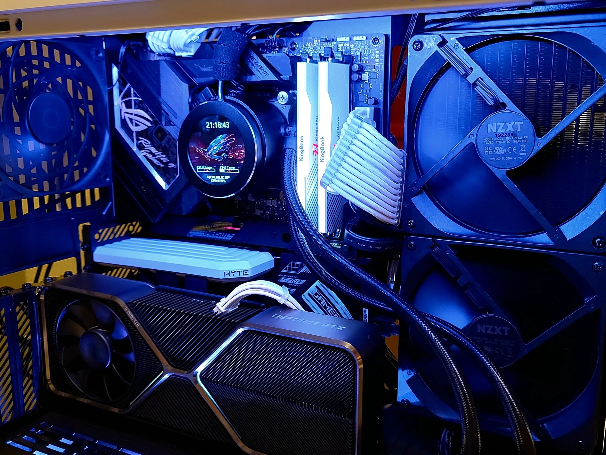 Black & Hyte--12900K, RTX 3080TI FE, 32 GB DDR5 6400, 2TB Samsng 980 PRO, Kraken 280mm, RM 1000x