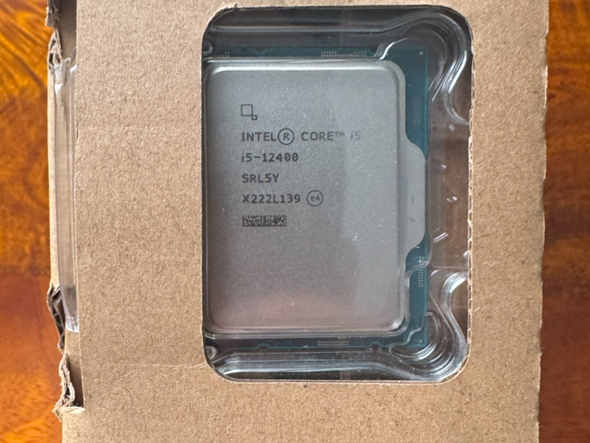 Intel Core i5-12400