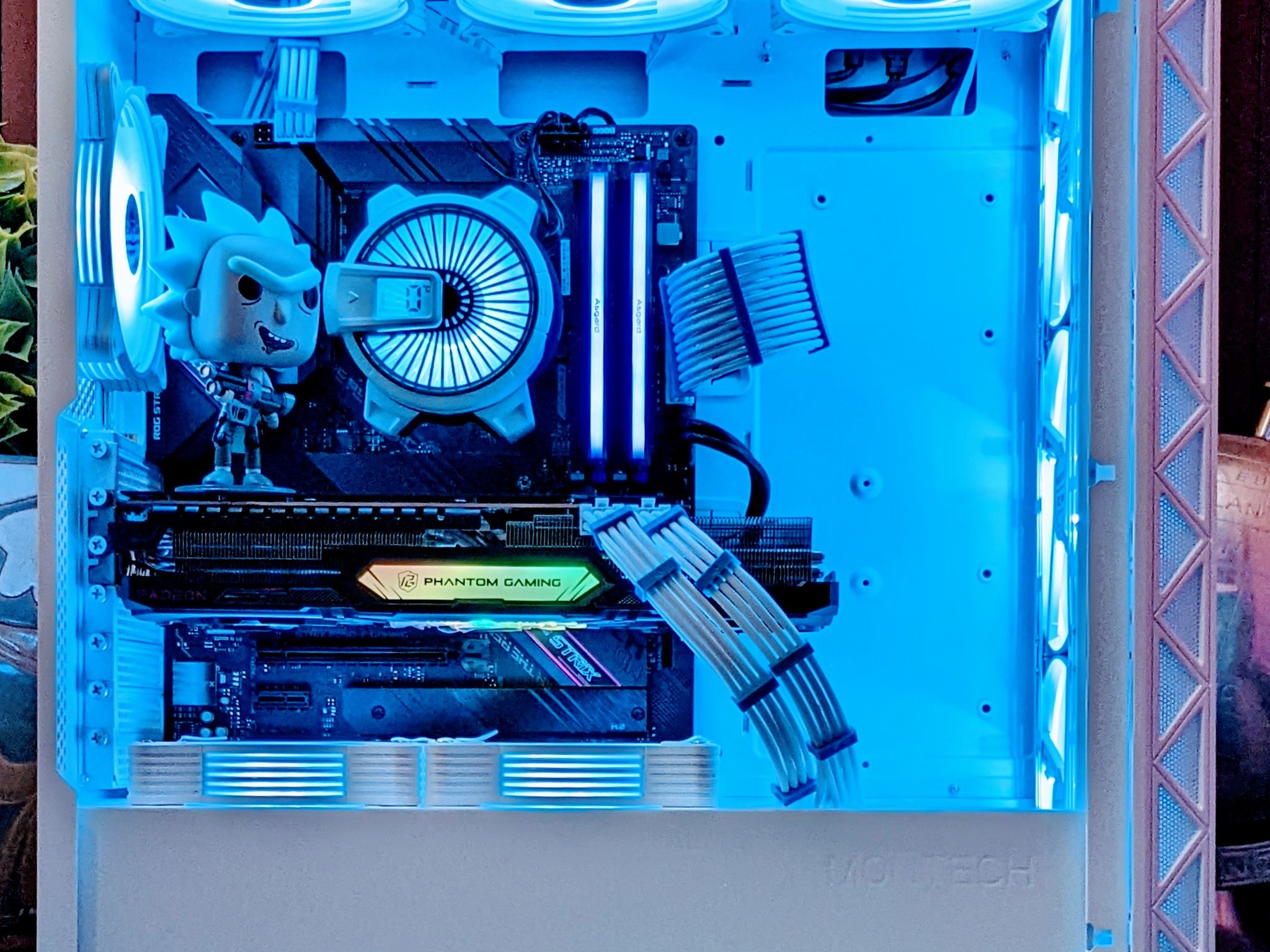 PRO Gaming PC | Weaponized Rick🧪| Ryzen 7 5700| RX 6800 16GB| 32GB DDR4| 2TB NVMe/SSD| Windows 11