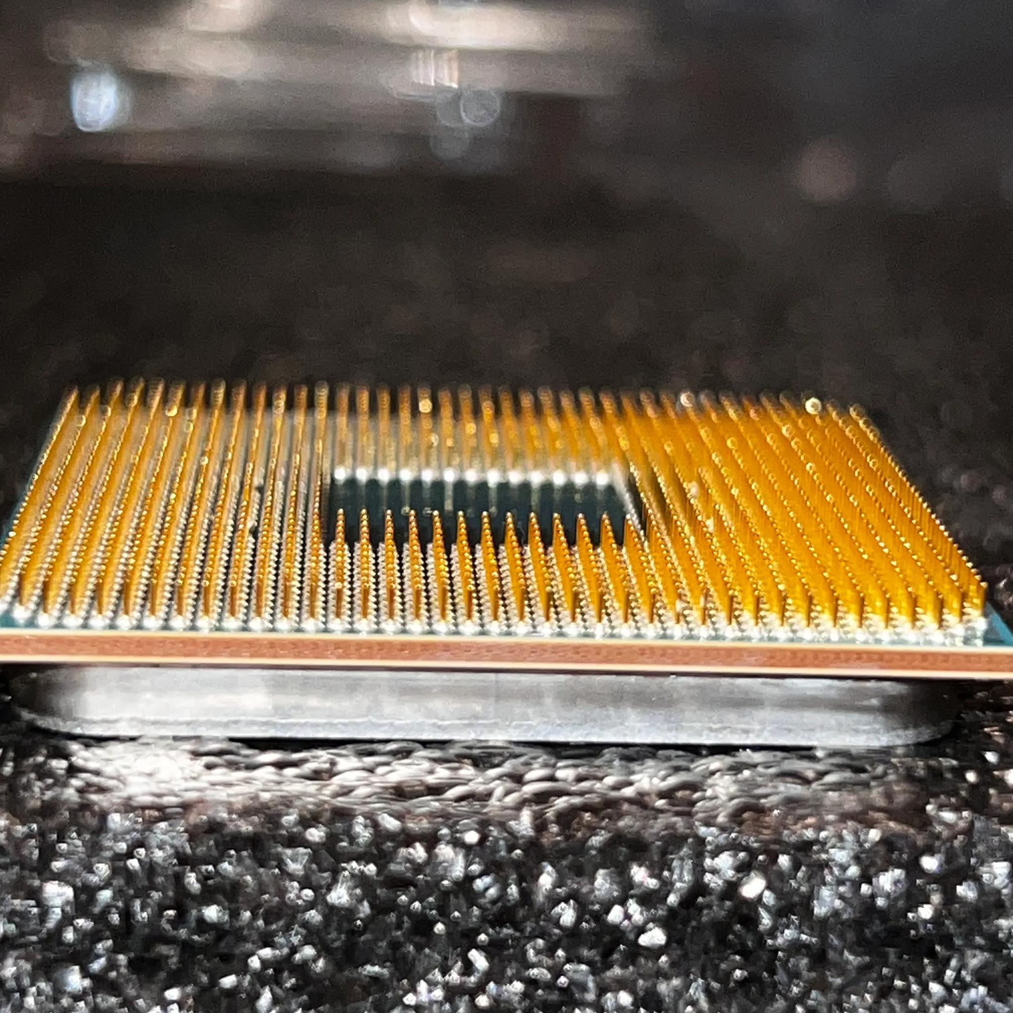 AMD Ryzen 5 1600 w/ stock cooler