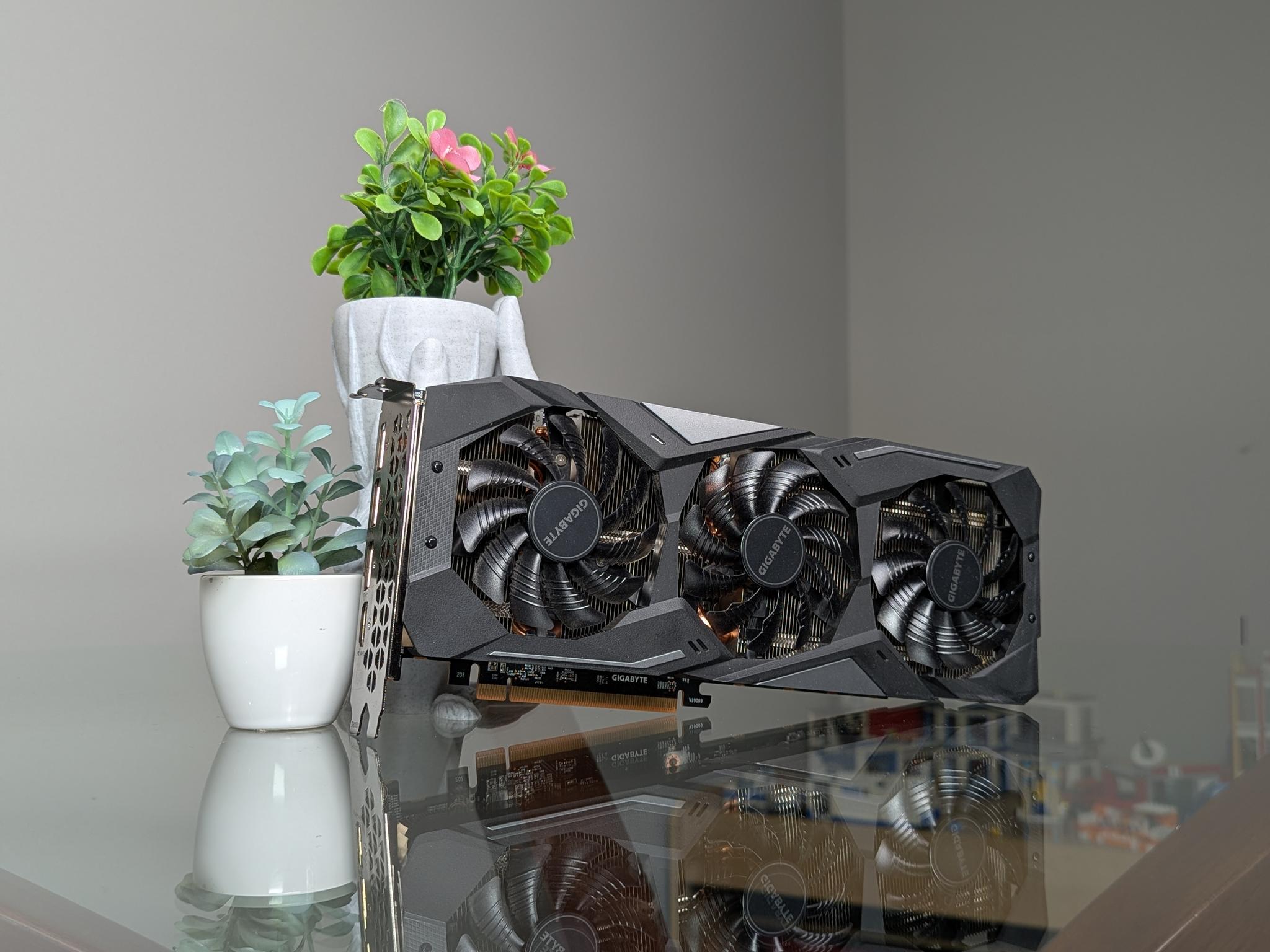 Gigabyte RX 5600XT | Please Read Description | Powers On | No Video signal
