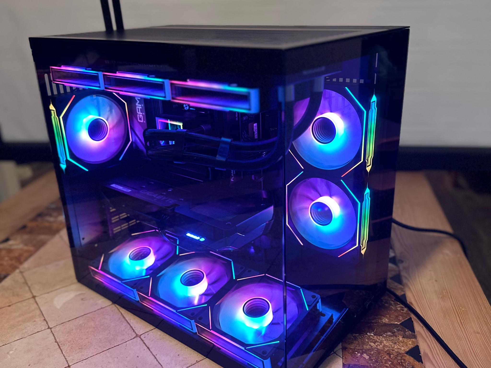 Ryzen 7 9700X / RX 9060XT 16GB - Lian Li O11 Dynamic Mini Mid-Tower Black, 1TB & 500GB M.2