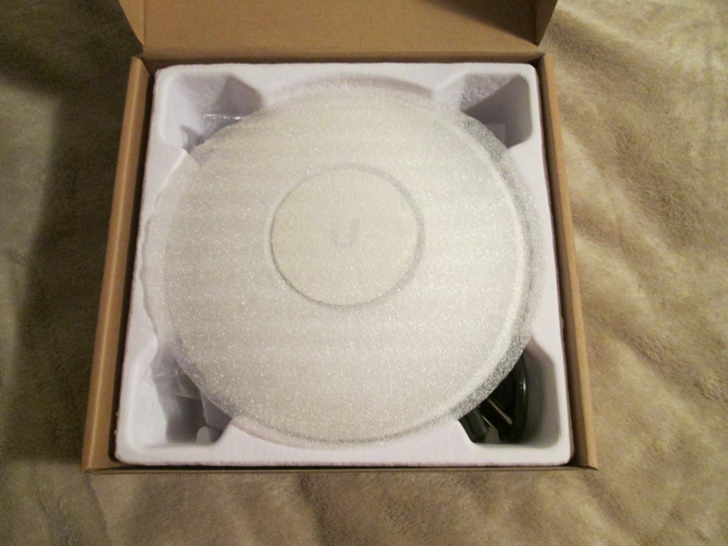 Ubiquiti Pro Access Point With Box And Accessories