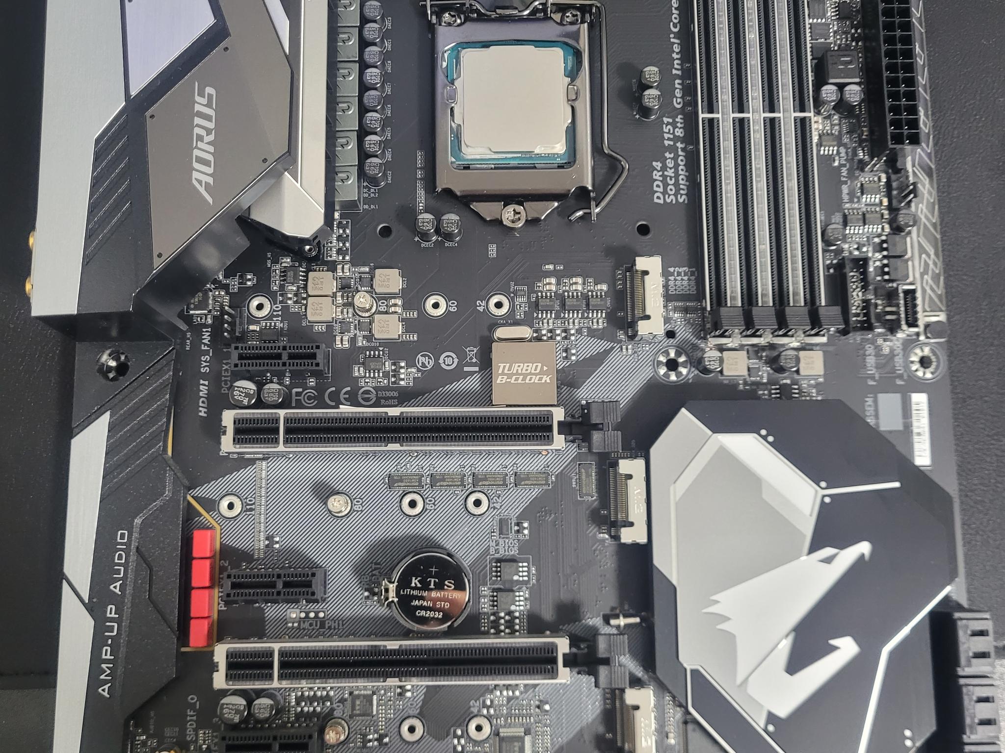 Z370 AORUS Gaming 5 (Wifi) with Intel I7-8700k