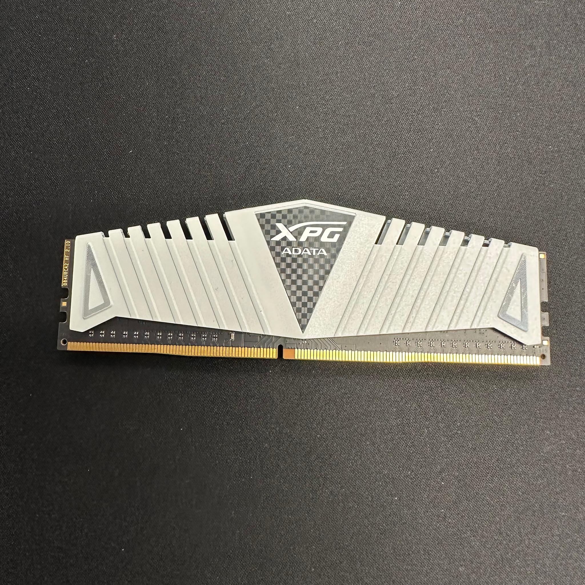 8gb DDR4 3000 MHz XPG Memory