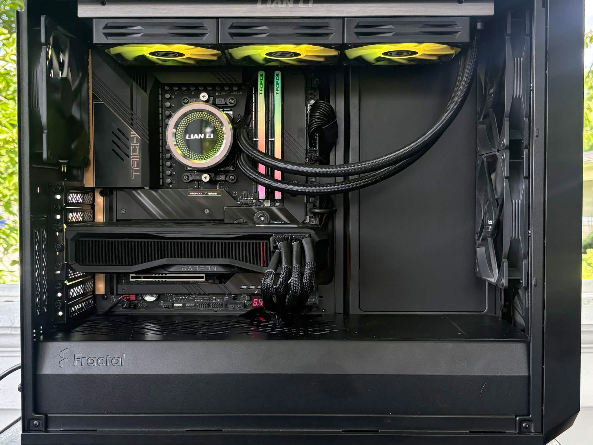 Mendi Electronics Ryzen 9 7950X • Radeon RX 7900 XT • 32GB DDR5 • 2TB NVMe • X670E Taichi