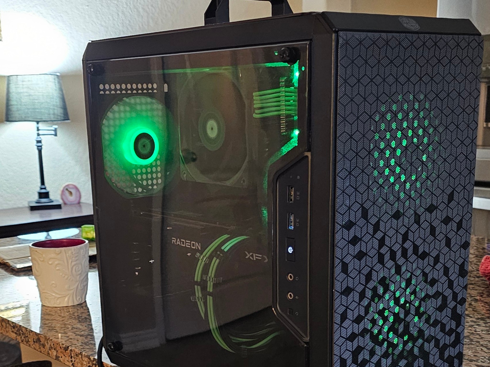 Steam machine clone > bazzite OS higher performance than steam machine ..Windows avail