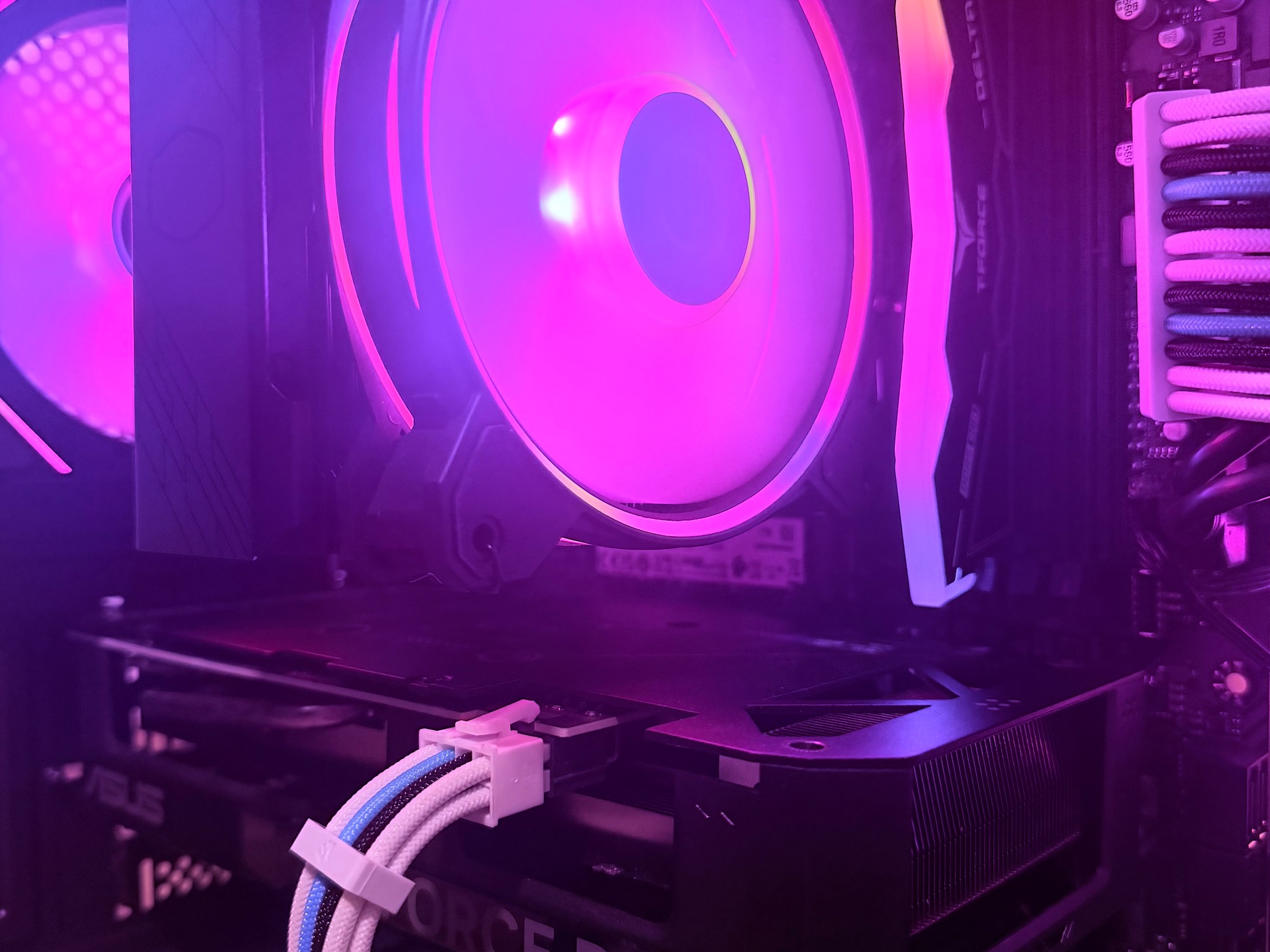 ⚫️"Prism Void"⚫️| 1080/1440p Gaming | Ryzen 7 9700X | RTX 4060 Ti | 16B DDR5 | 1tb Storage