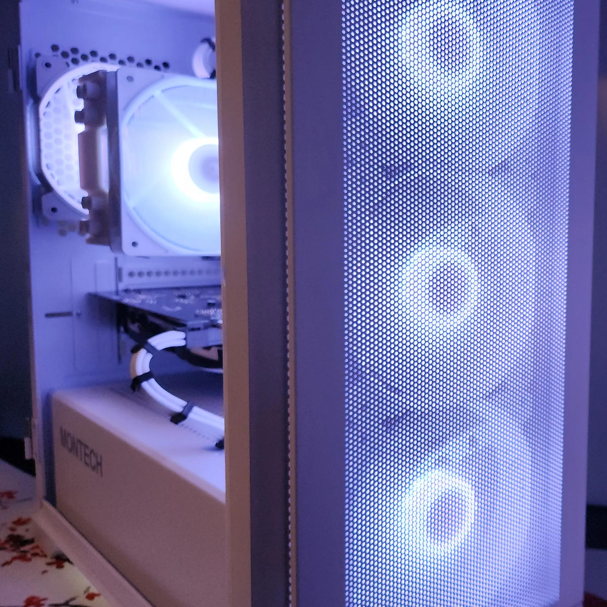 PRICE DROP!! Frosty Gaming Rig Ryzen 5/ 16GB / 1TB / RX 6600 8GB