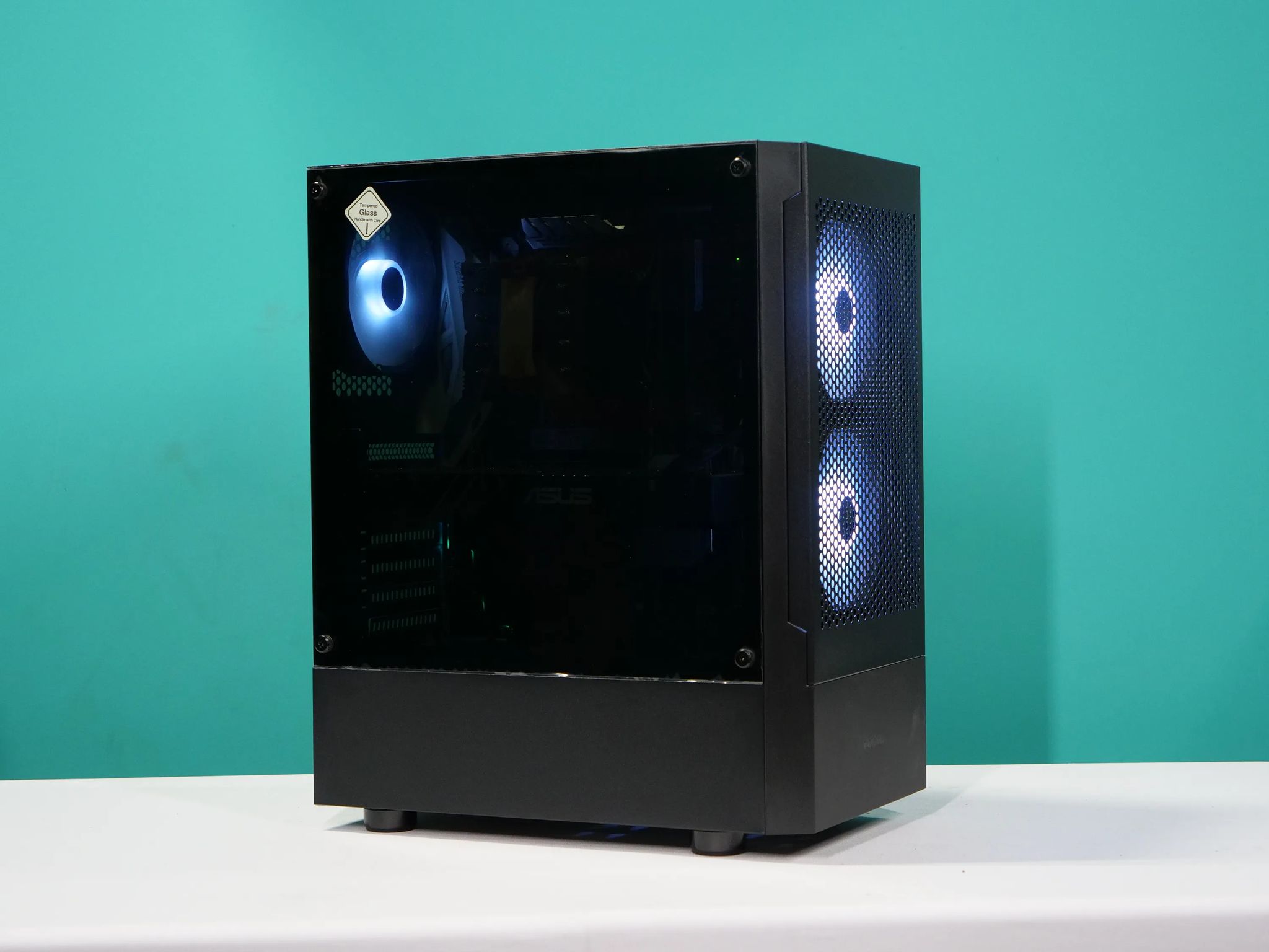 UCW Ready to Play "Kaby's Revenge" build. (i7-7700k + GTX 1080 +32gb) Free Ship!