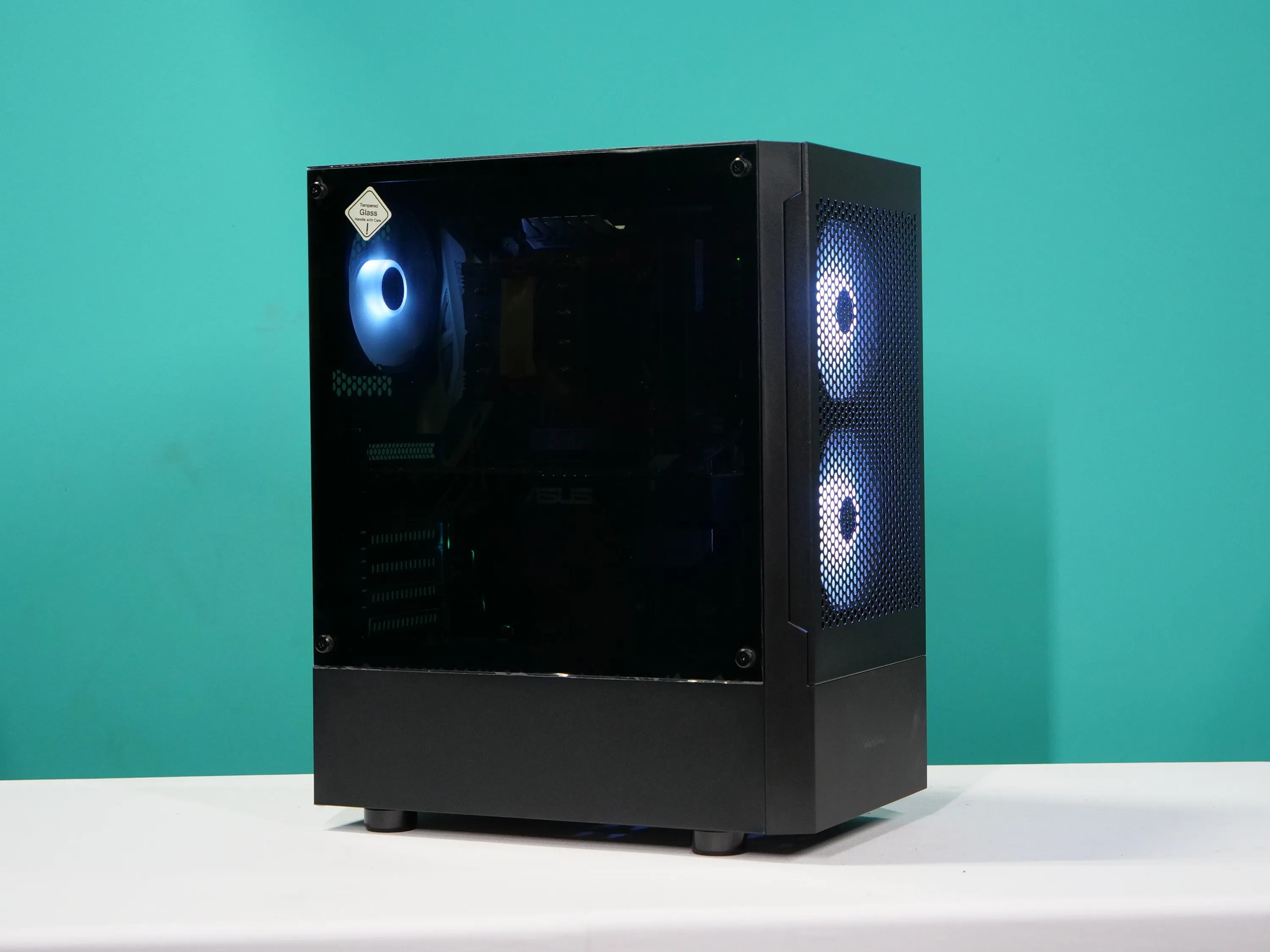 UCW Ready to Play "Kaby's Revenge" build. (i7-7700k + GTX 1080 +32gb) Free Ship!