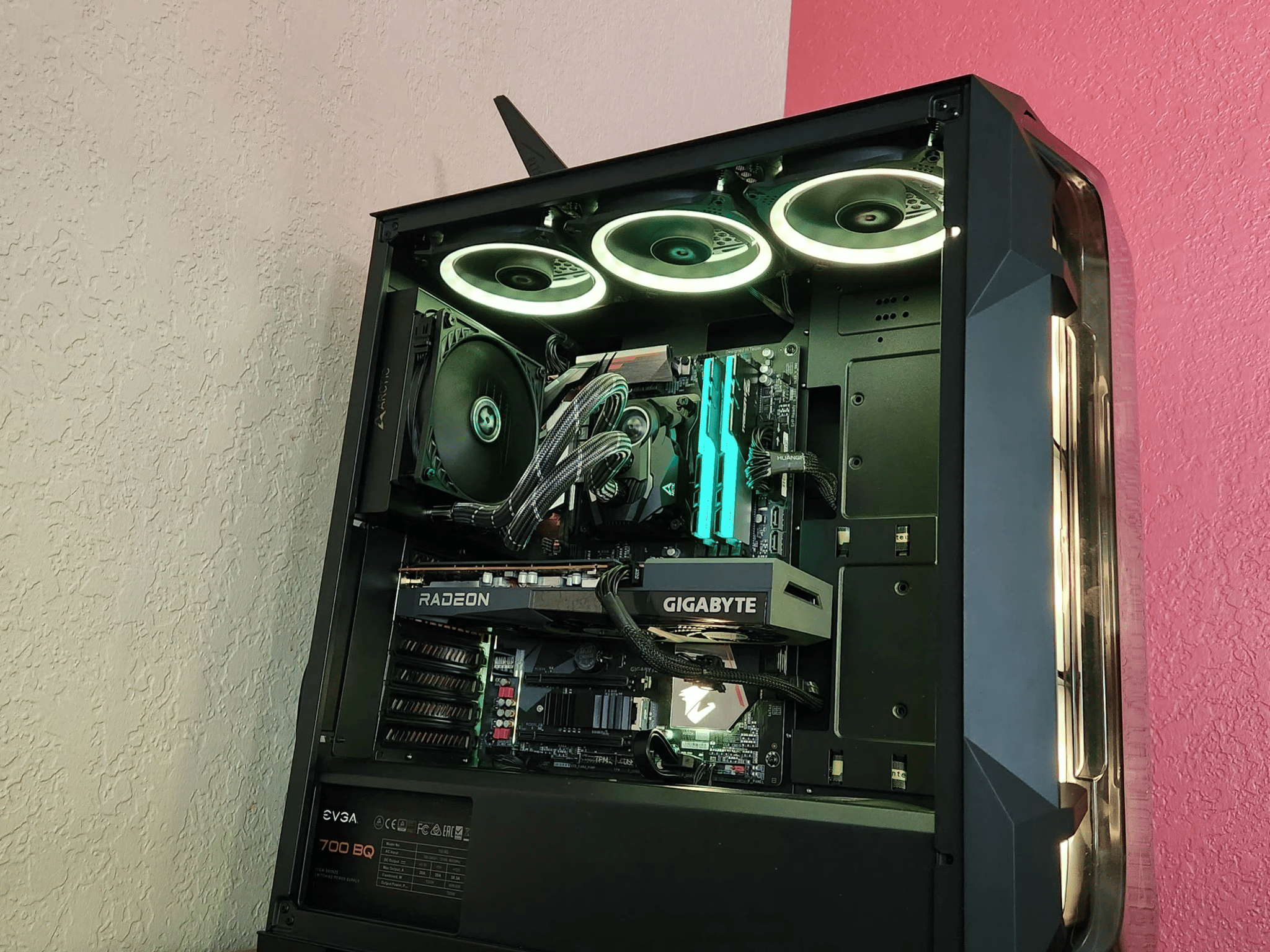 All AMD Rig, Ryzen 5600X and RX 6600XT, 16GB Ram, Liquid cooler.