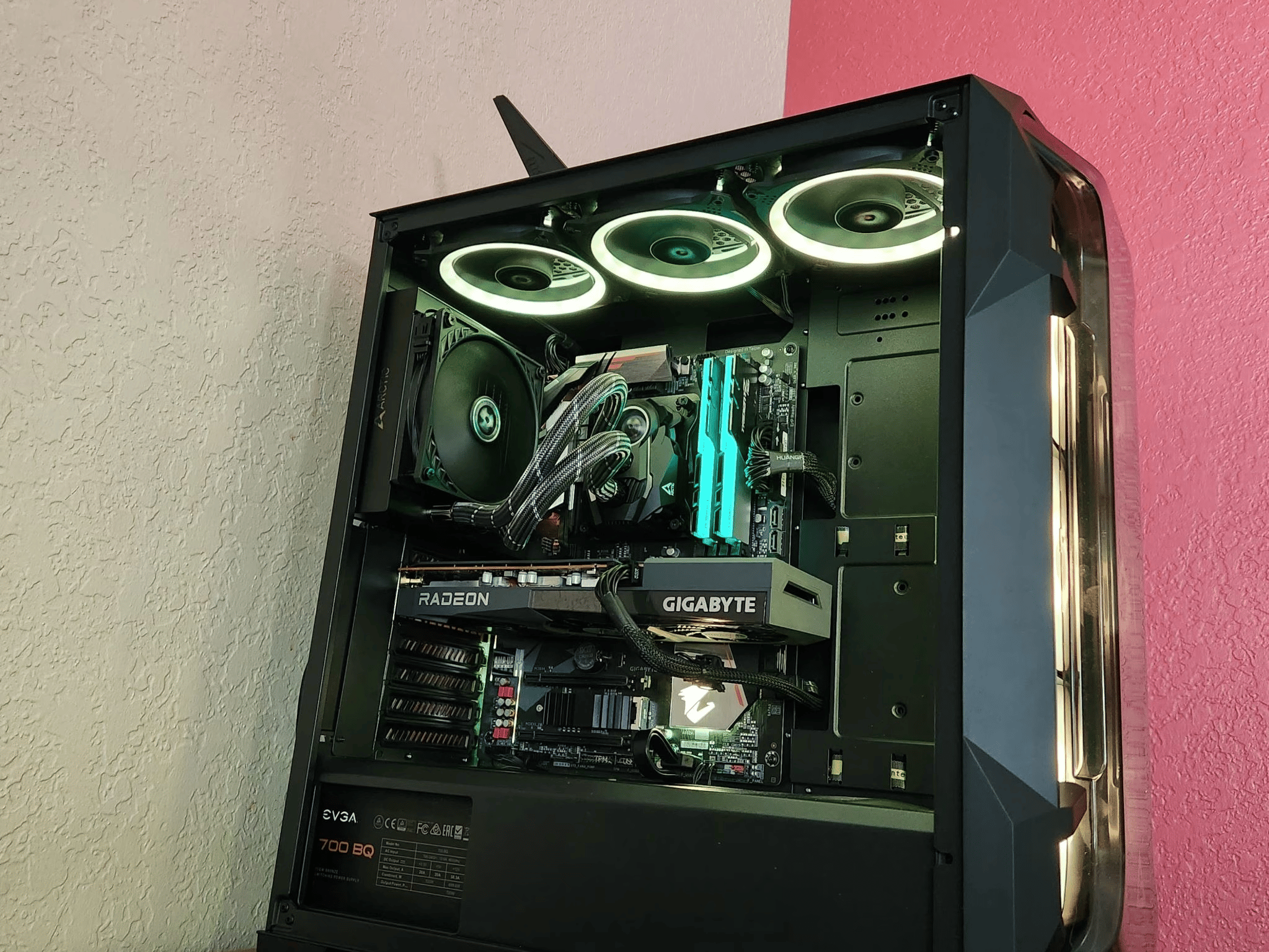 All AMD Rig, Ryzen 5600X and RX 6600XT, 16GB Ram, Liquid cooler.