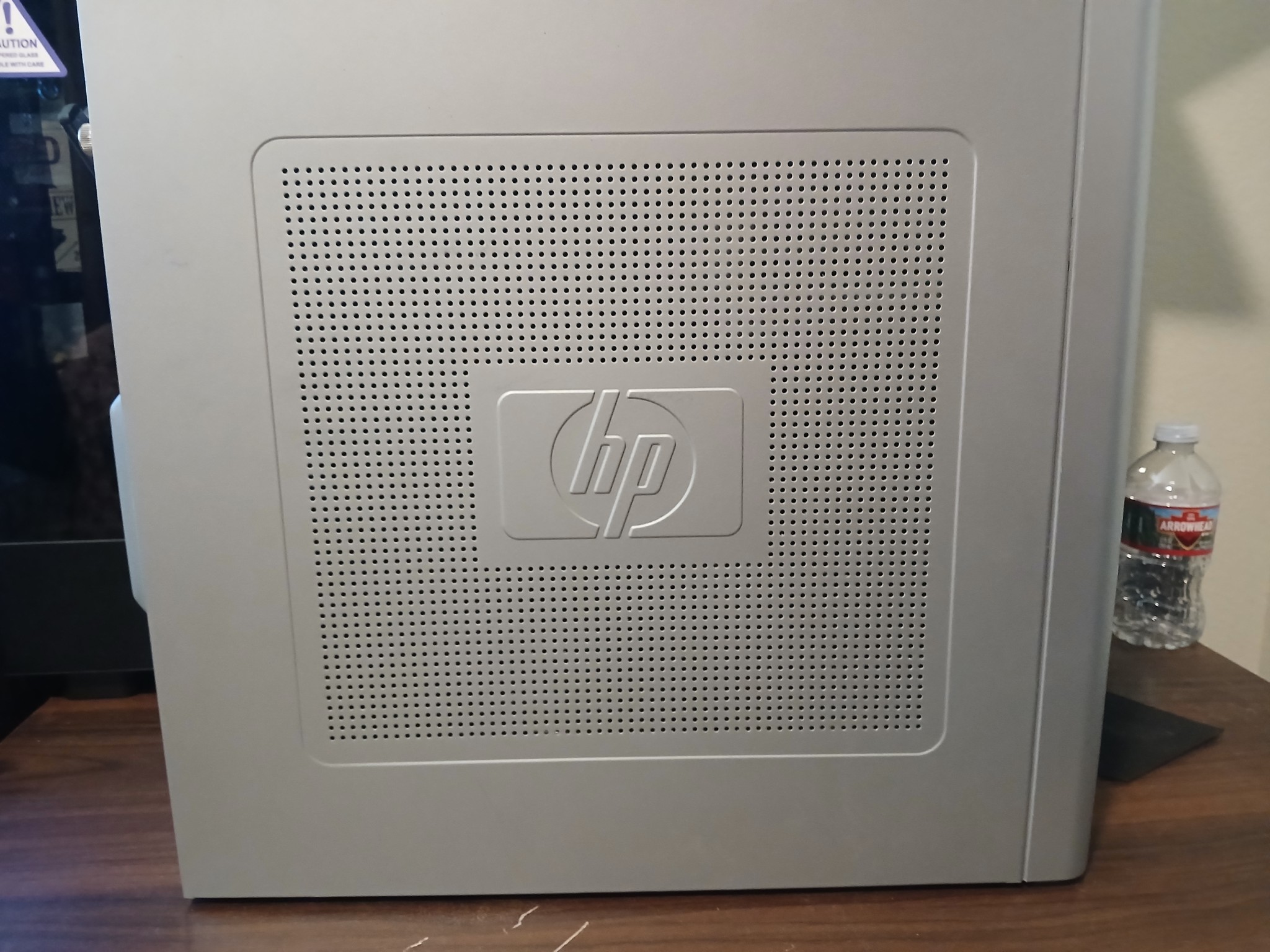 Custom Vintage HP Media Center "Sleeper" Gaming PC