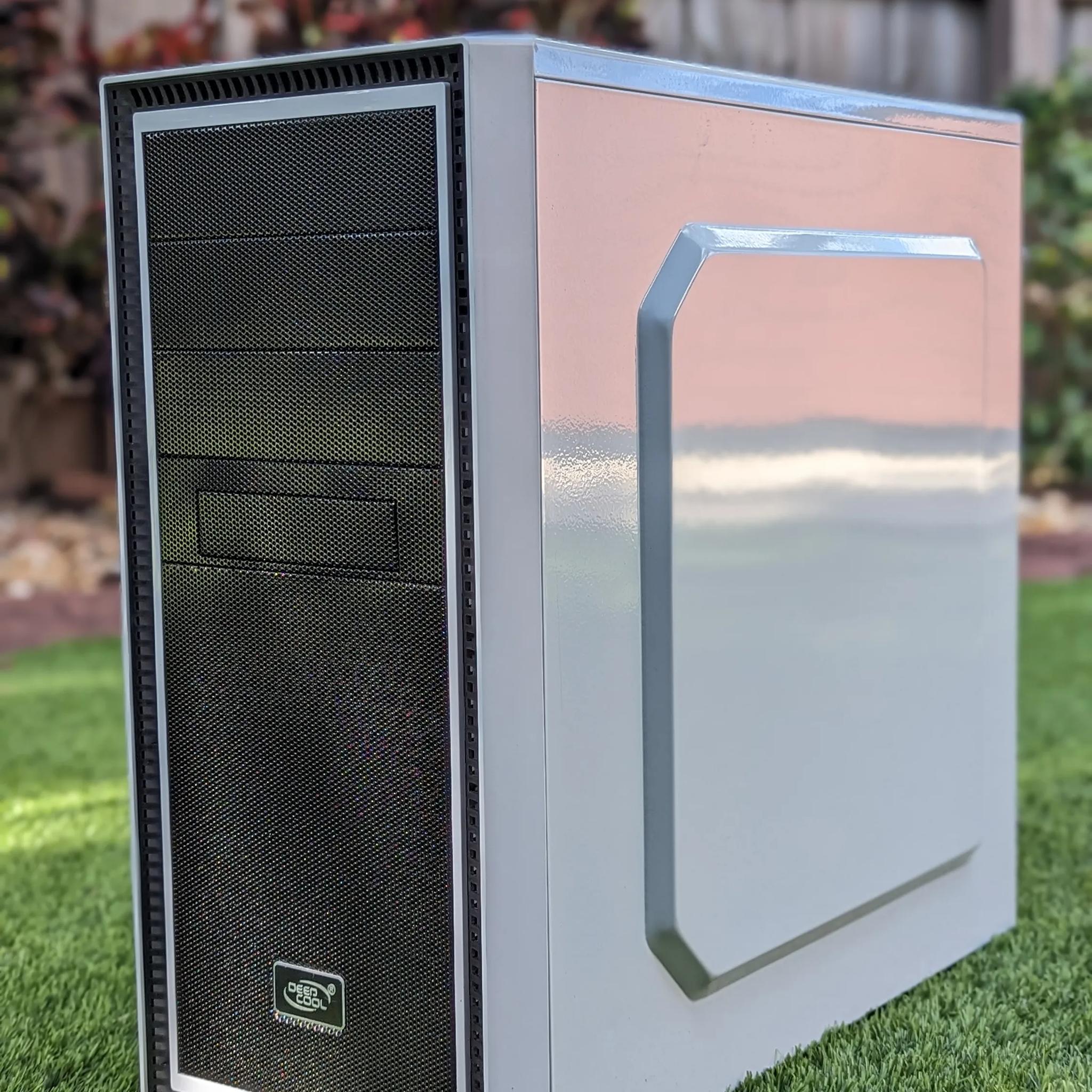 Frosty Vibe PC Ryzen 5 2600 32GB RAM RX 580 8GB 512GB SSD 2TB HDD