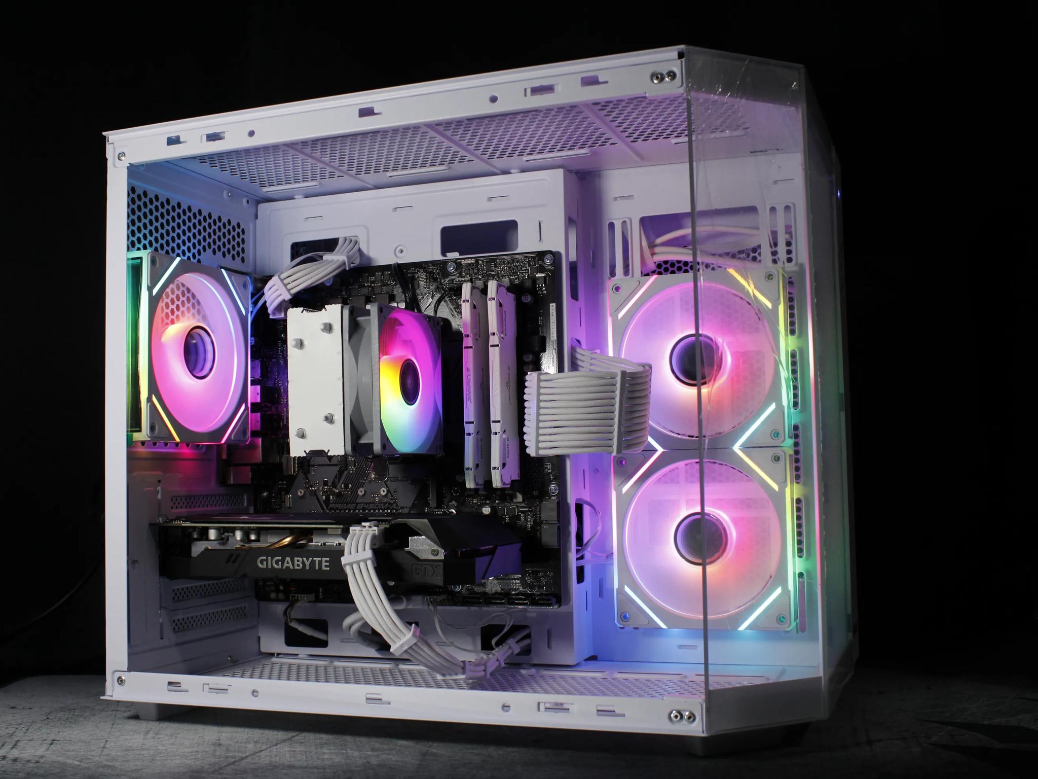 White Gaming PC [GTX 1660 TI][Ryzen 5 2600]