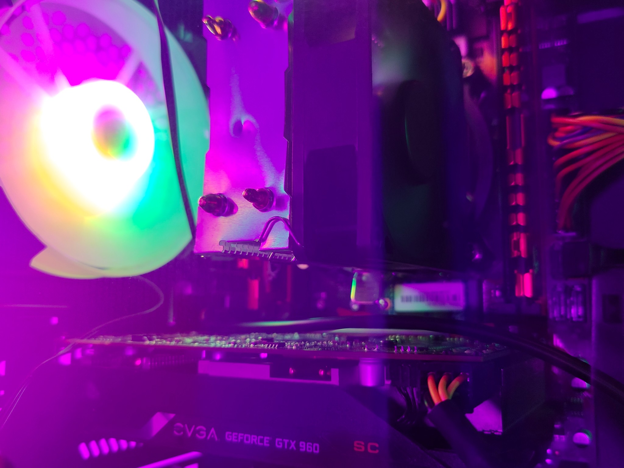 Custom Intel E5 2690V2 10 C 20 T | Nvidia GTX 960 2GB | 16RAM | SSD + HDD Storage Windows 10 LTSC