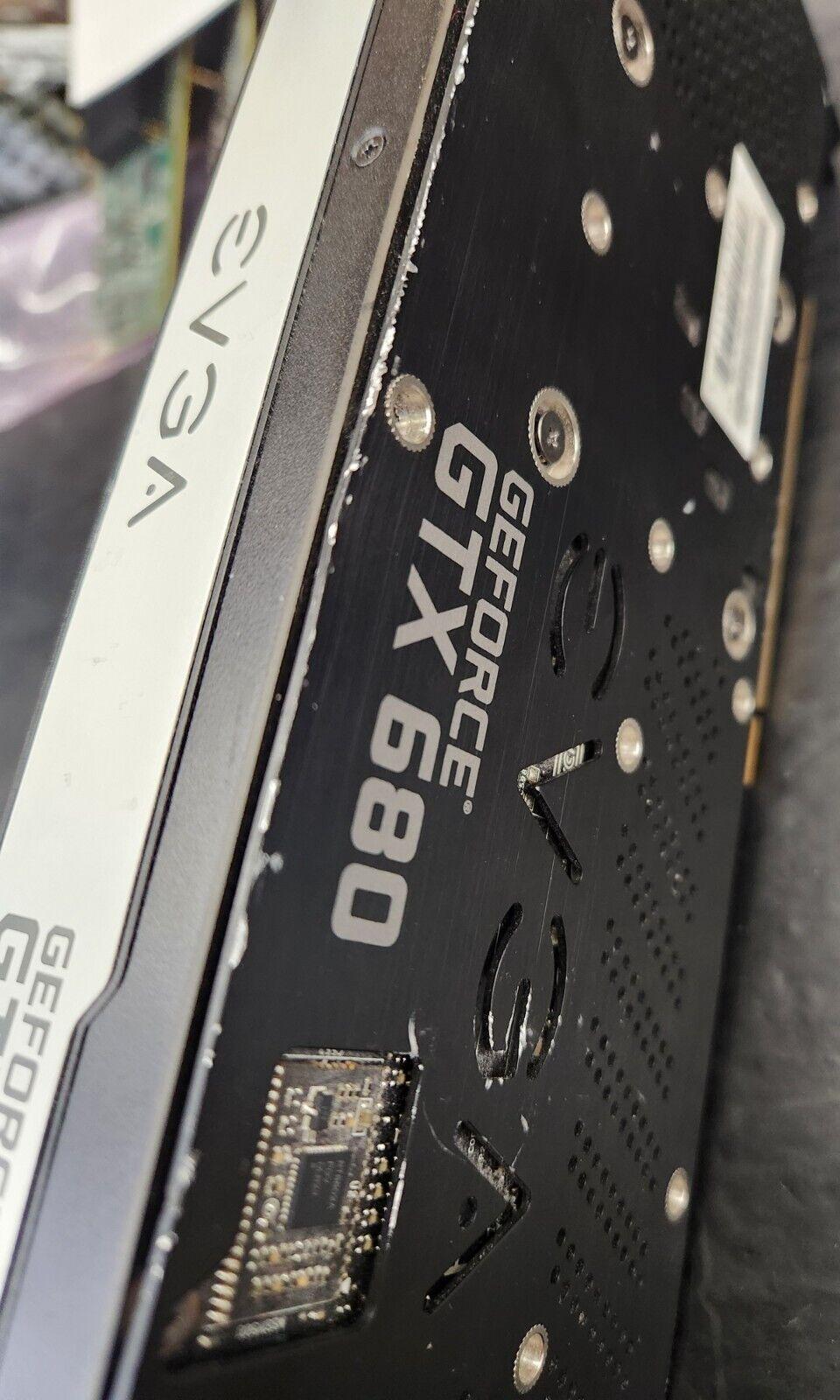 EVGA GeForce GTX 680 2GB GDDR5 Graphics Card - DVI, DisplayPort, HDMI