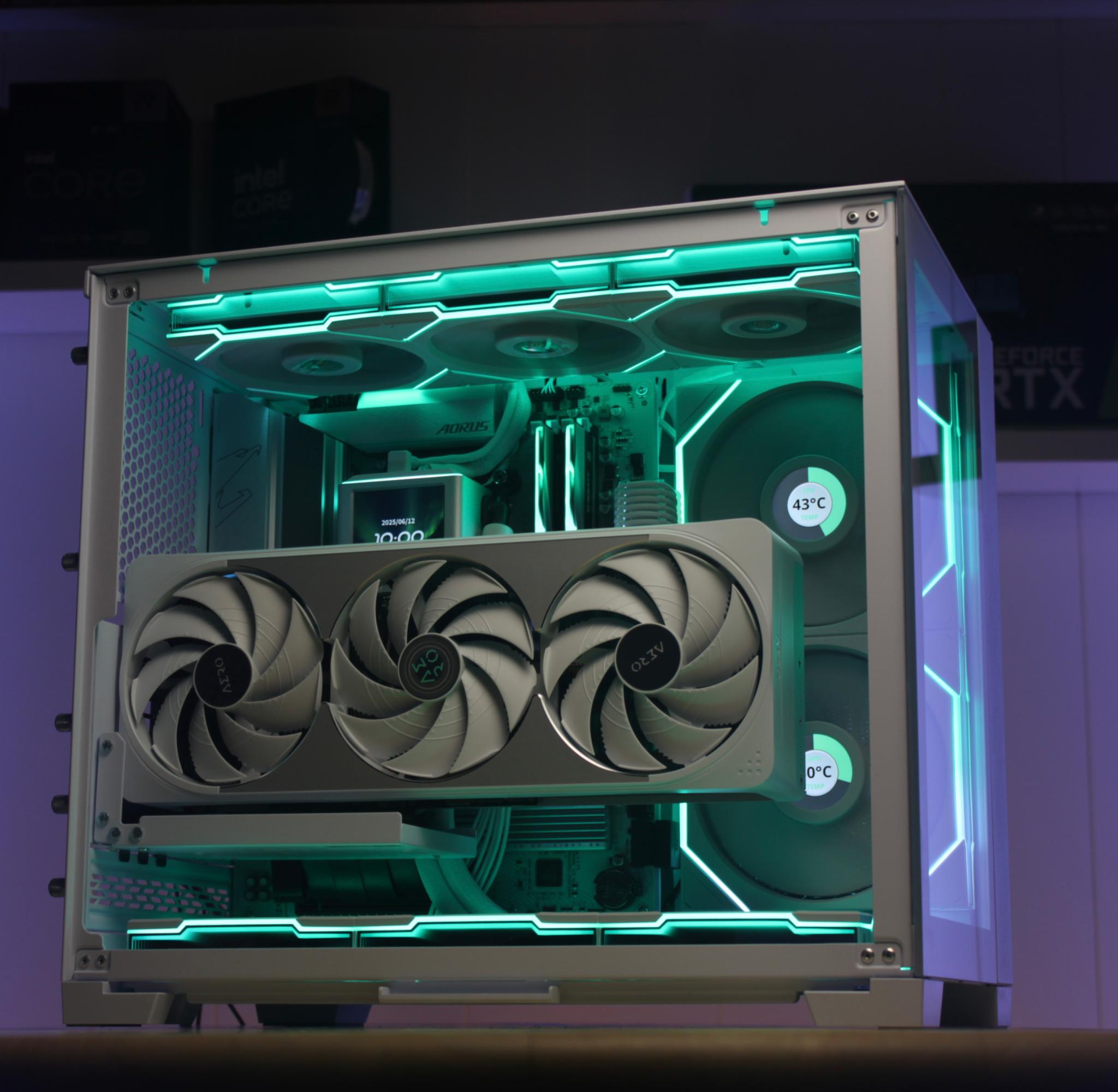 Northern Aurora | RTX 5070 Ti | Ryzen 7 9800X3D