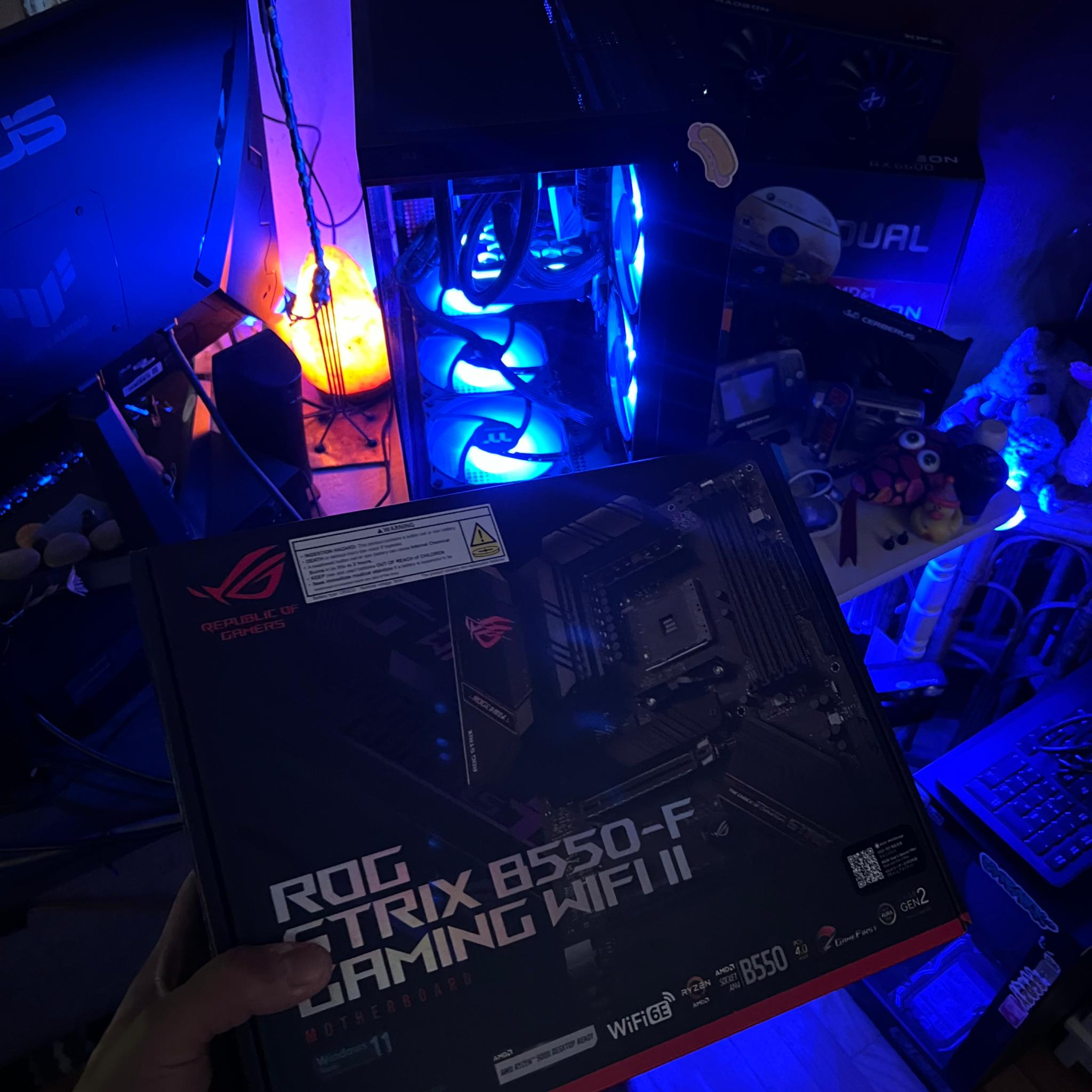 ROG Strix B550-F / Ryzen 9 5900X / 32GB DDR4 @ 3600MHZ