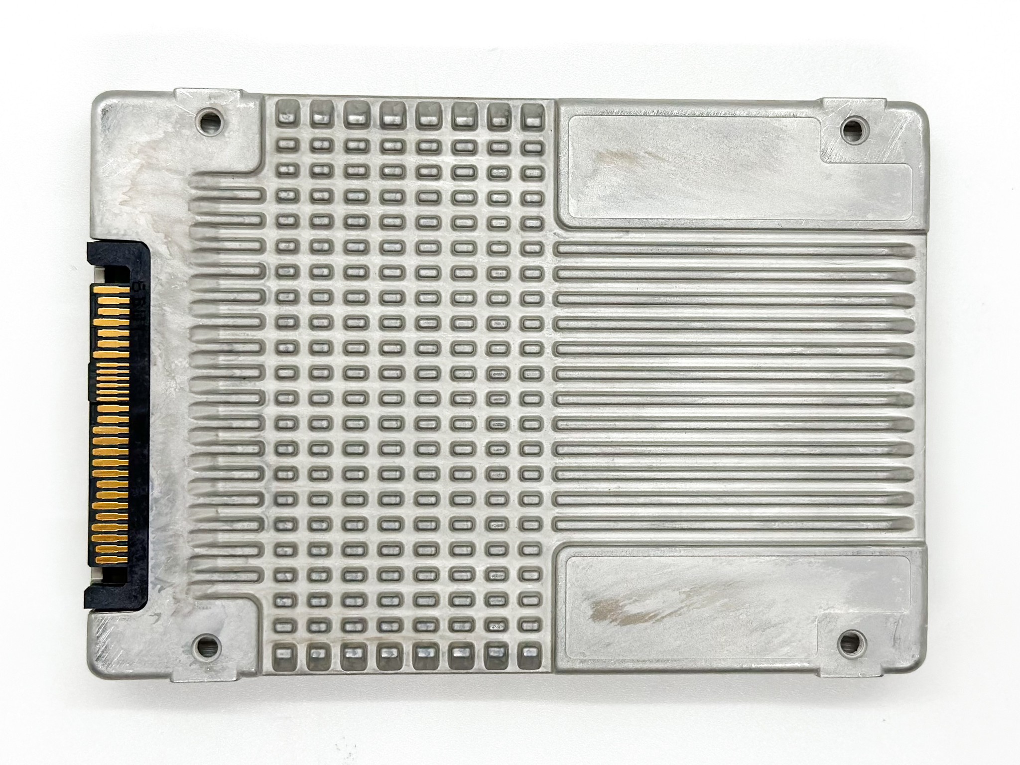 Intel SSD DC P4600 6.4tb Nvme SSD