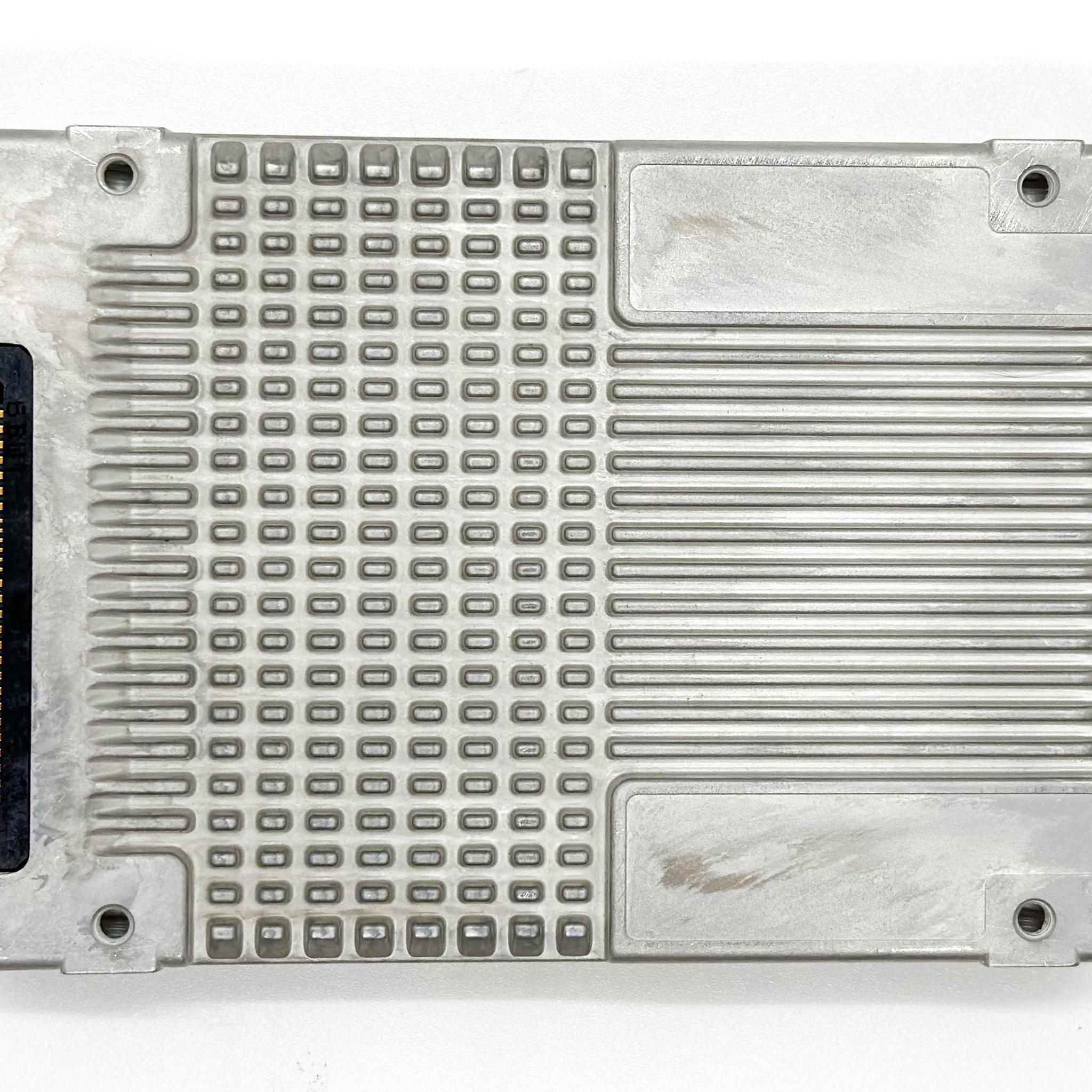Intel SSD DC P4600 6.4tb Nvme SSD