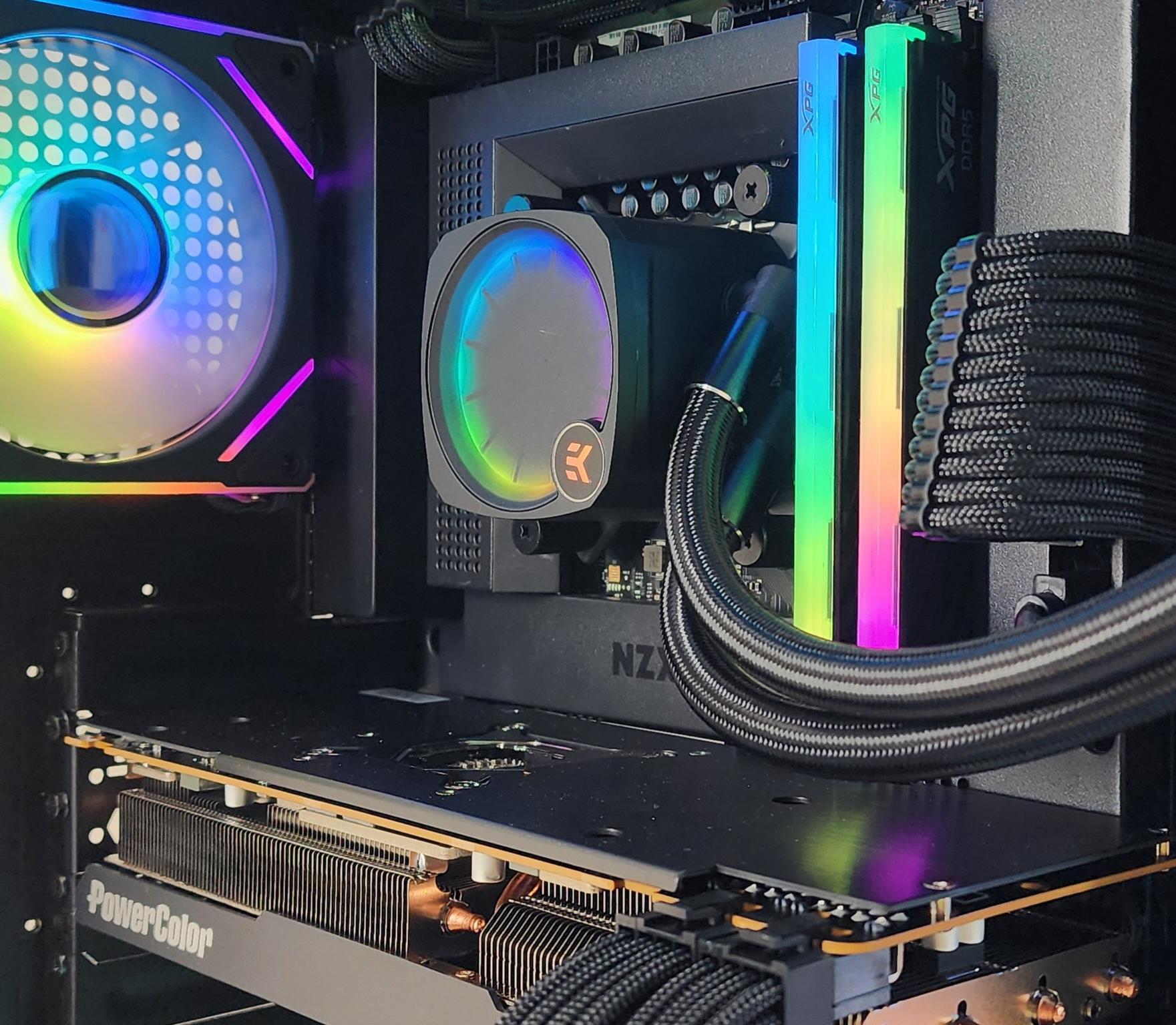 Gaming PC i7-13700K 32GB RAM 1TB SSD RX 7800 XT 16GB Windows 11 Computer