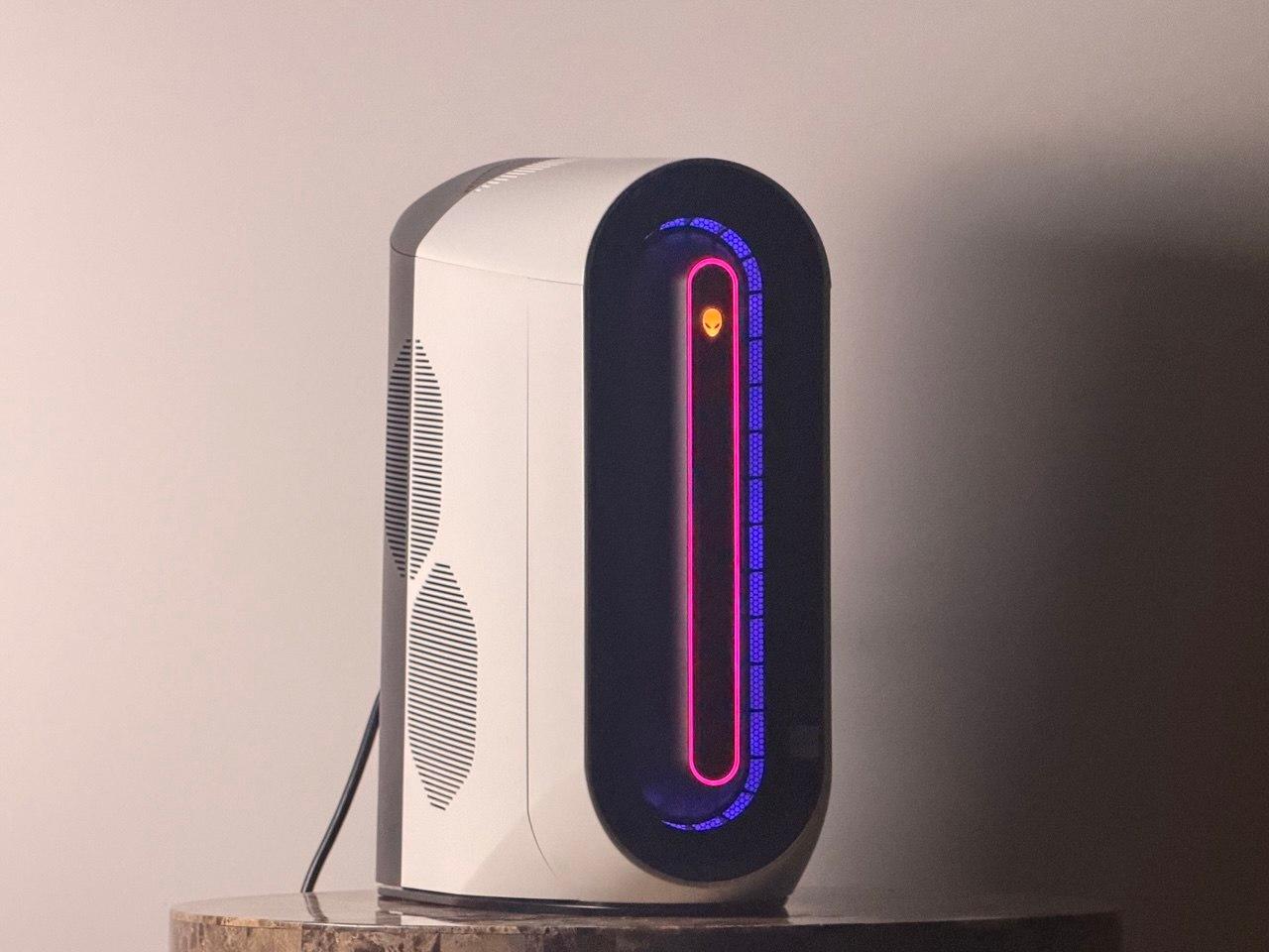 FREE SHIPPING👽🛸Alienware Gaming PC | RTX 2080 Super | i7-10700F | 512 GB NVME SSD | 16 GB RAM