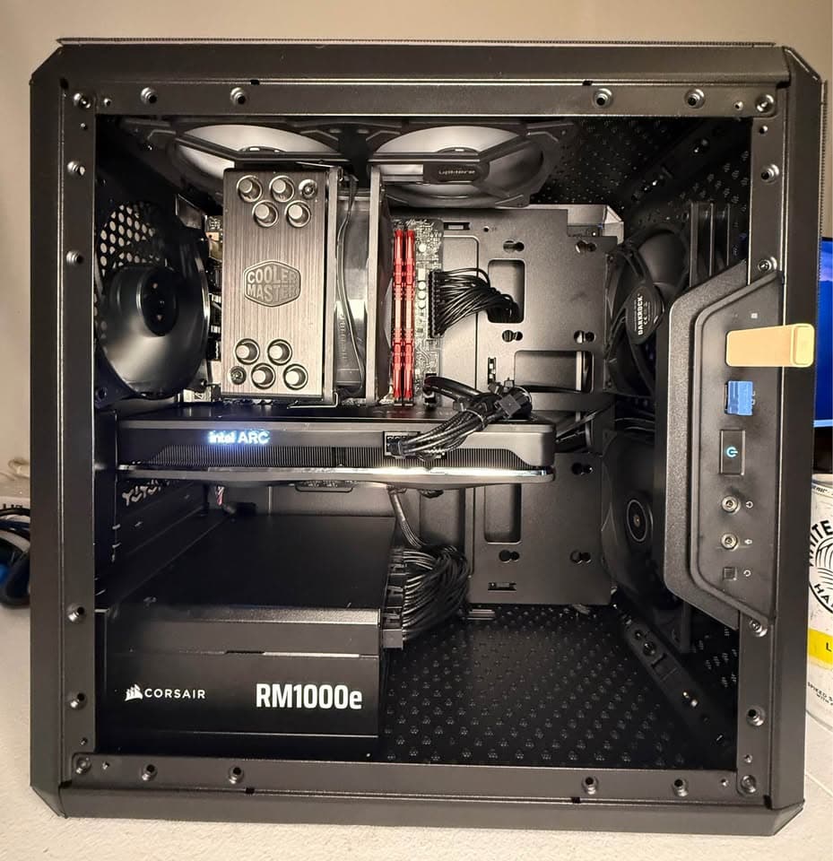 Gaming PC: Ryzen 5 3600XT, Intel ARC A750 8GB, 16GB RAM, 500GB SSD NVME