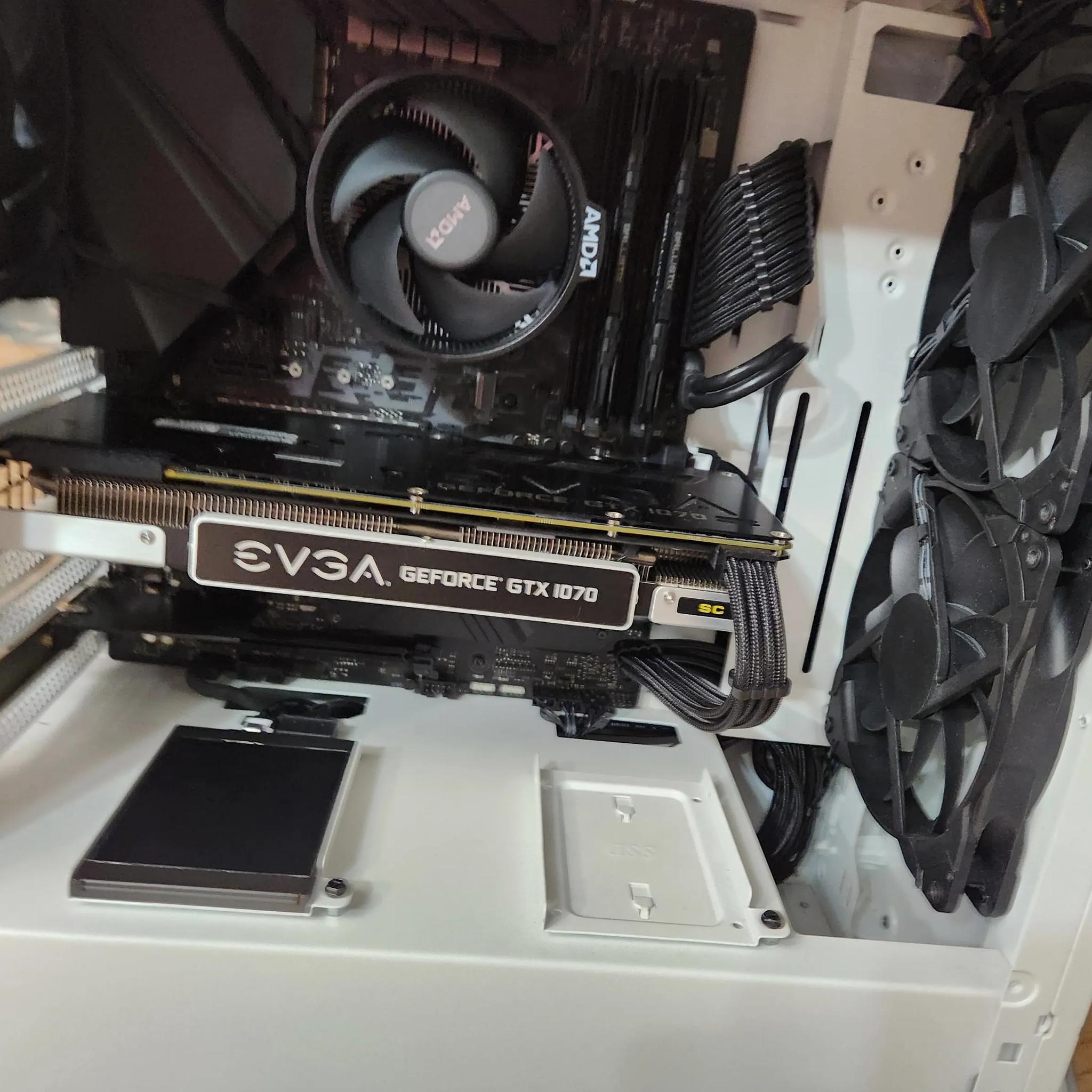 Custom Gaming PC-GTX 1070 R5 1400  512GB SSD 16GB RAM