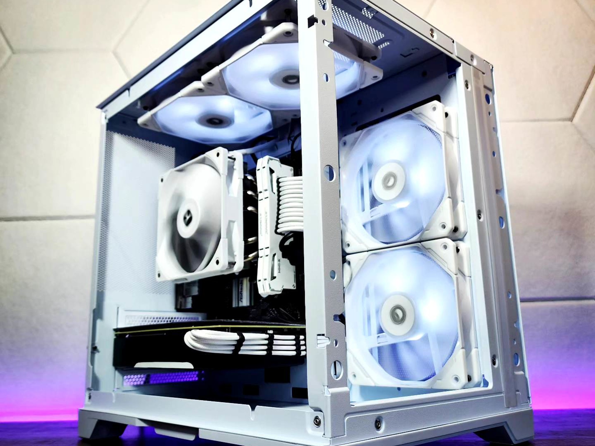 🤍💙🤍 RTX 2060 // Core i5 8500 // 16GB 3600MHz* // 1TB SSD