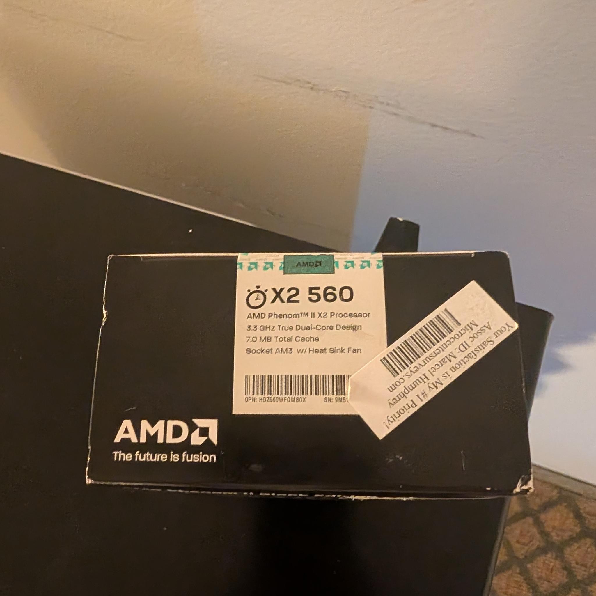 BRAND NEW IN BOX AMD Phenom II X2 560 Black Edition 3.3GHz AM3 CPU With Heatsink