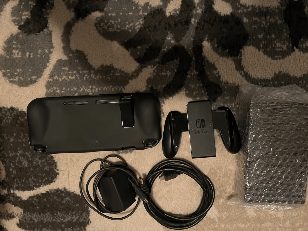 Nintendo Switch Used GRADE A.  This is a really nice Switch better than most I have seen on Ebay!