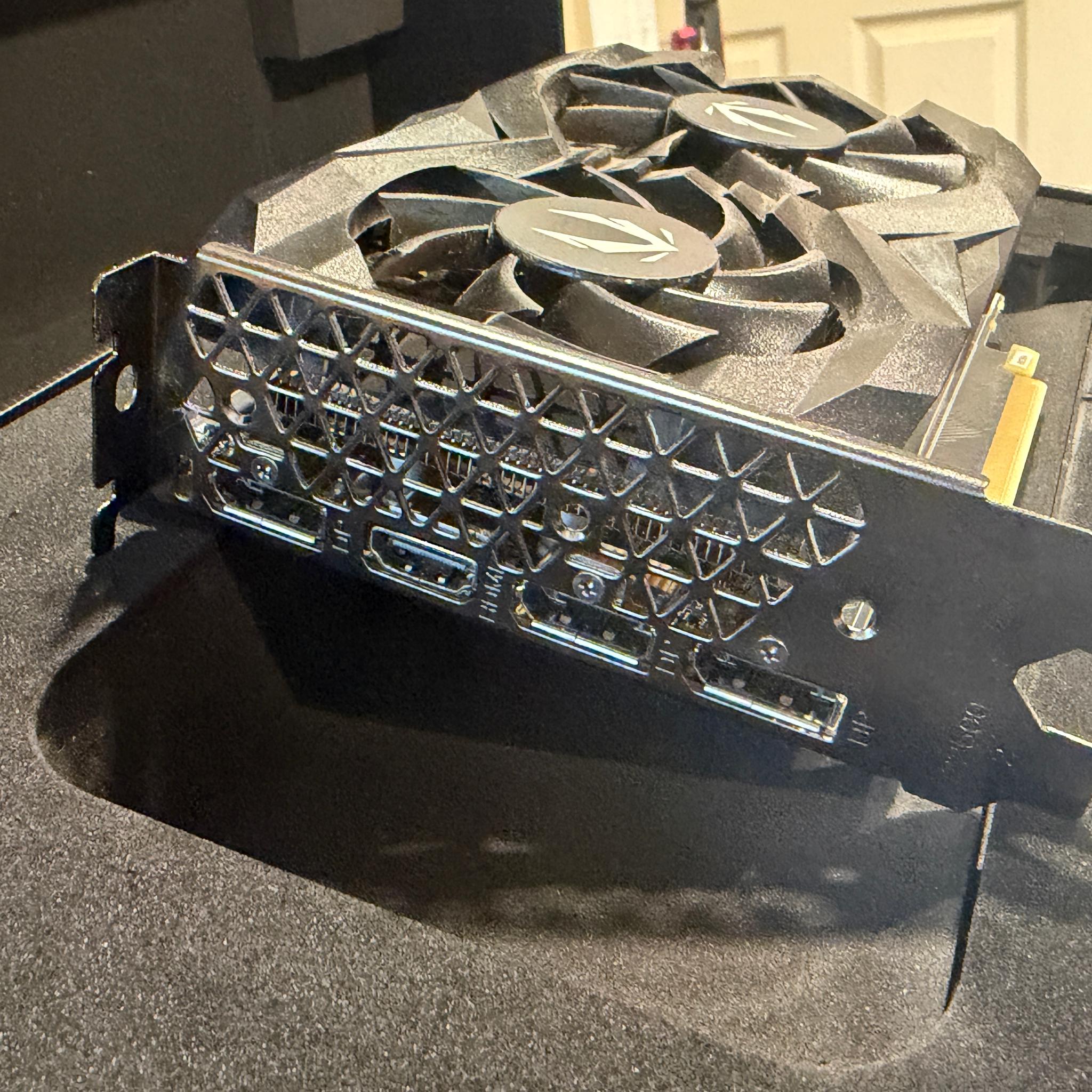 Zotac GAMING AMP GeForce GTX 1660 SUPER