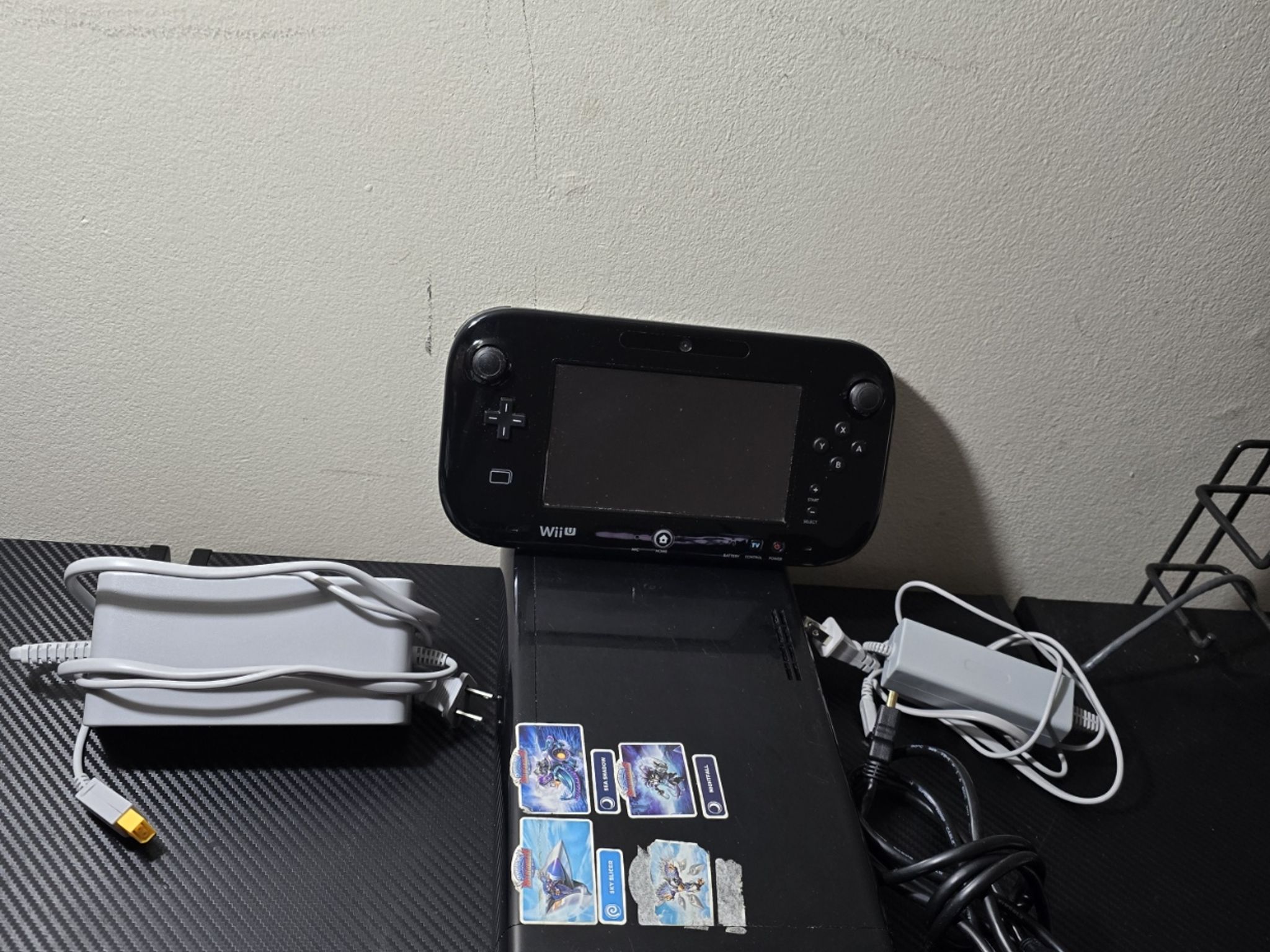 Nintendo Wii U (Black) w/Custom Firmware + Games
