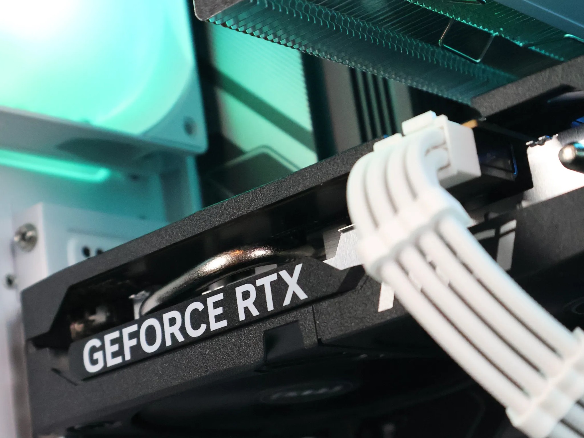 ⚪ Ryzen 5 9600X/RTX 5060 8GB Gaming/Streaming PC ⚪